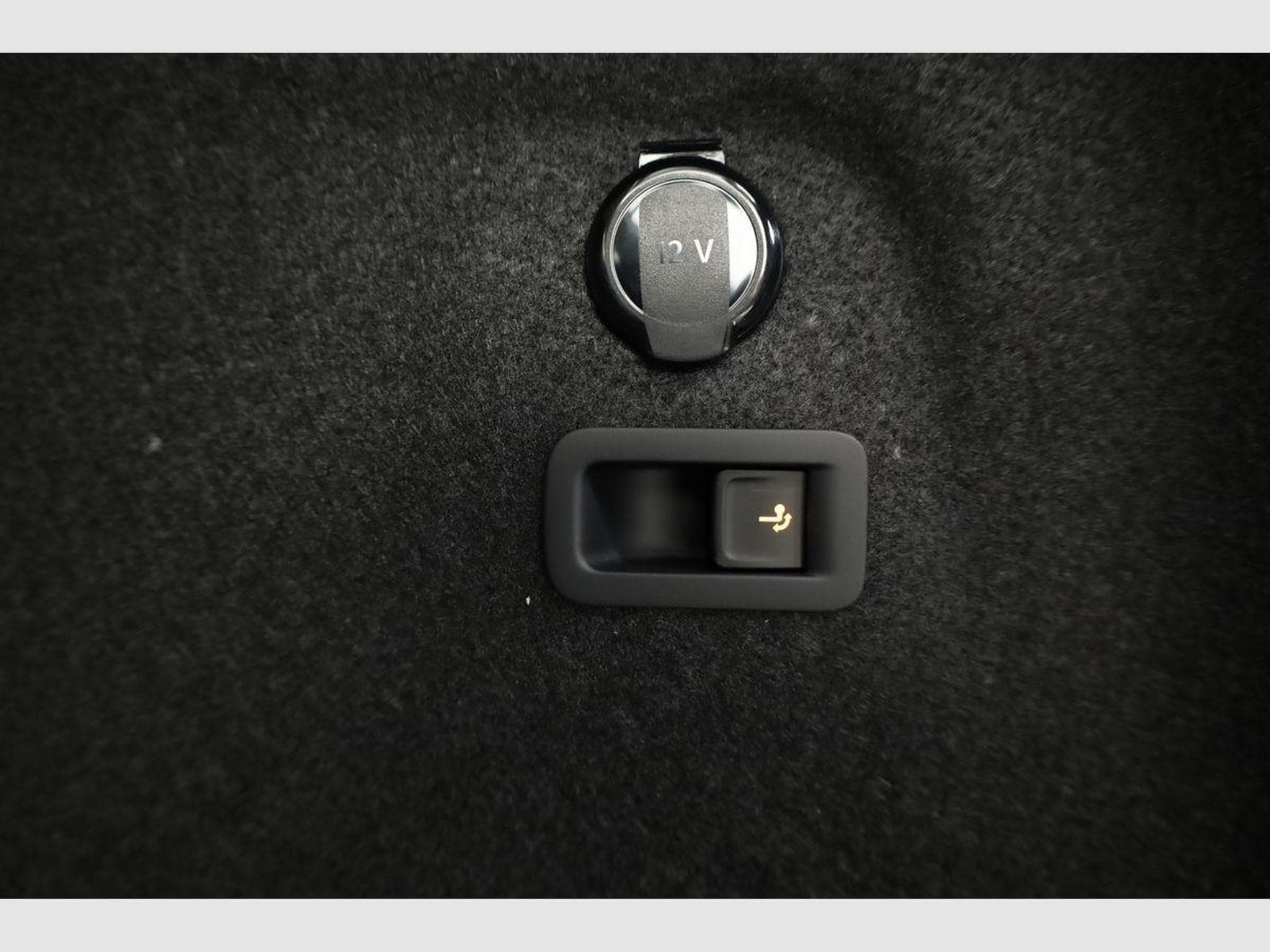 VW Golf Variant VIII 2.0 (2026) - Photo 13