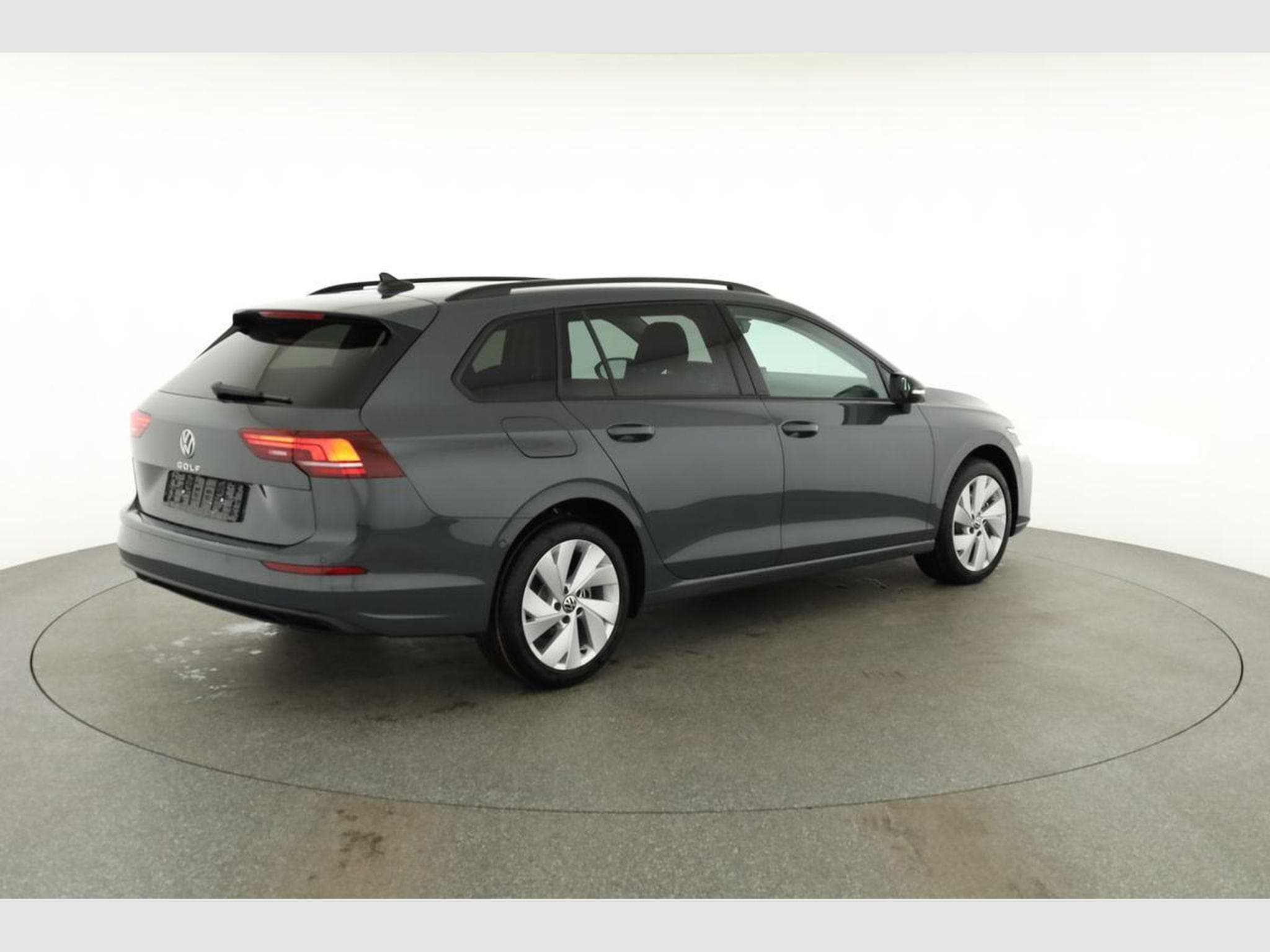 VW Golf Variant VIII 2.0 (2026) - Photo 19