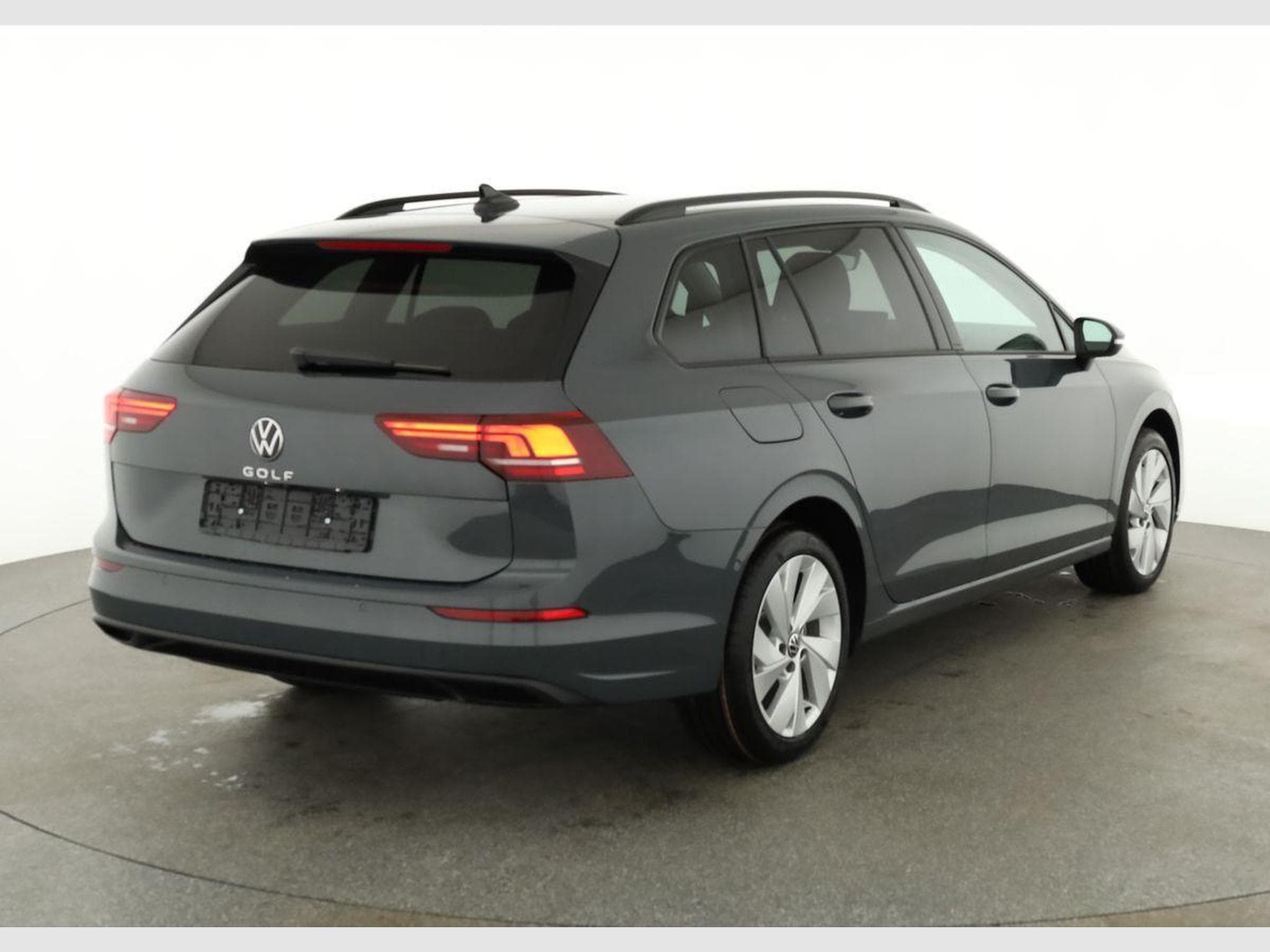 VW Golf Variant VIII 2.0 (2026) - Photo 2