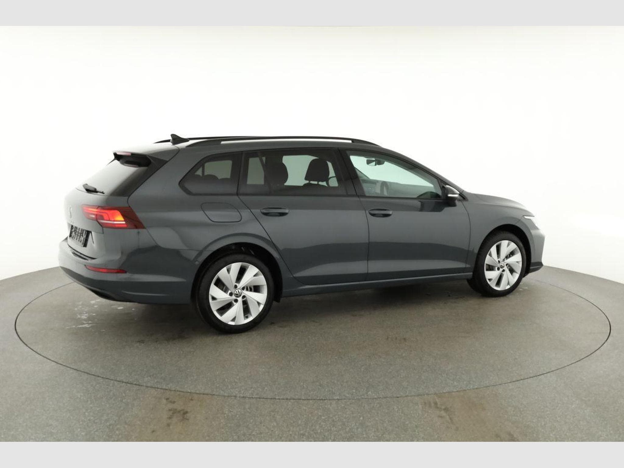 VW Golf Variant VIII 2.0 (2026) - Photo 20