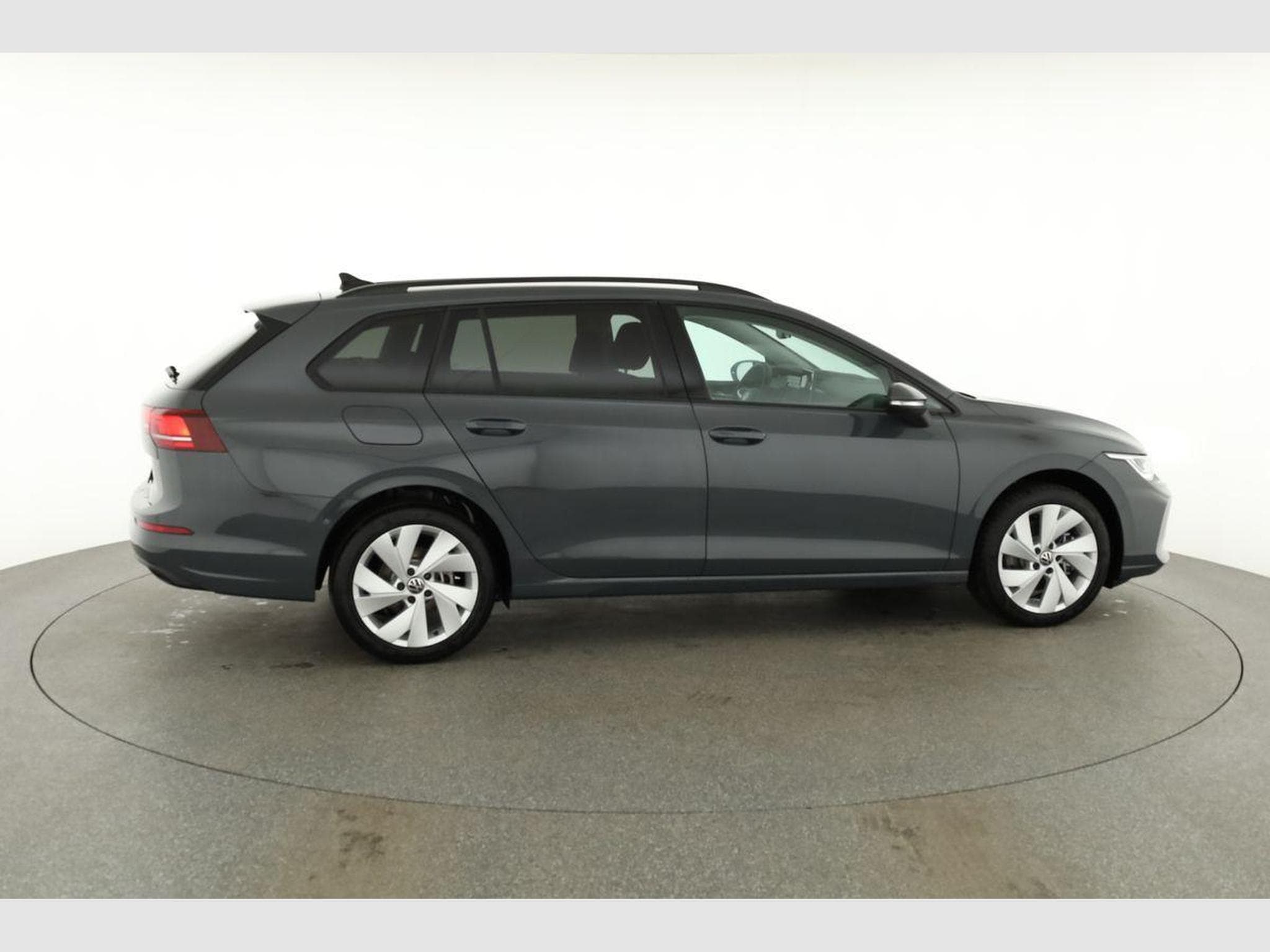 VW Golf Variant VIII 2.0 (2026) - Photo 21