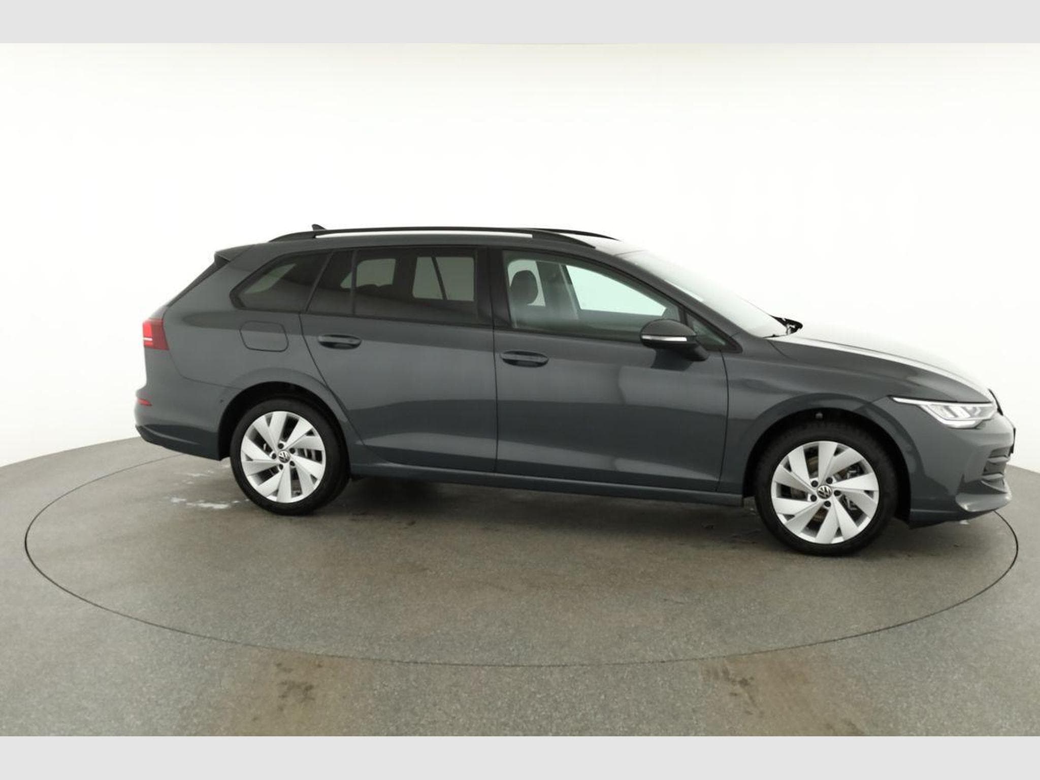 VW Golf Variant VIII 2.0 (2026) - Photo 23