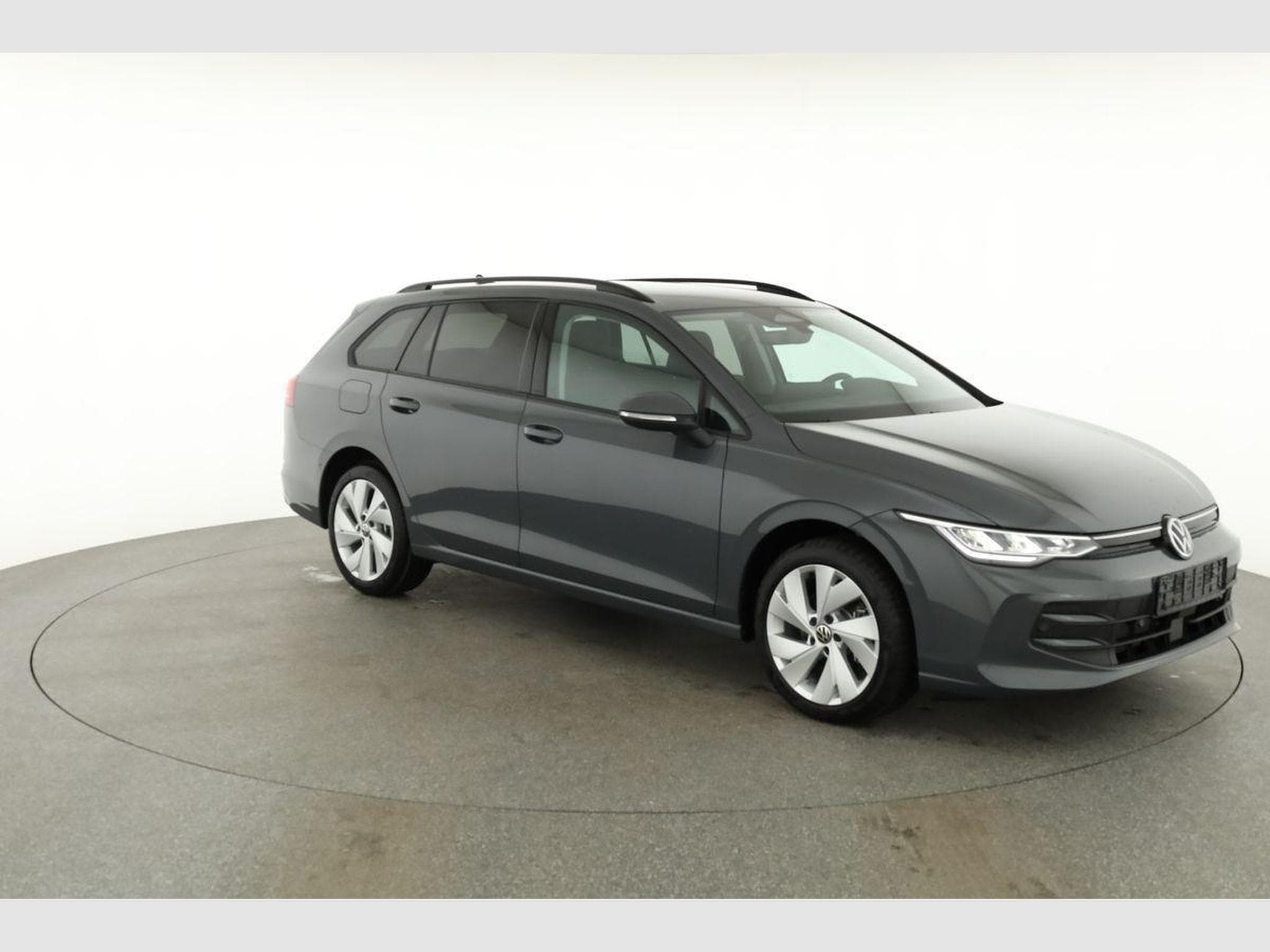 VW Golf Variant VIII 2.0 (2026) - Photo 25