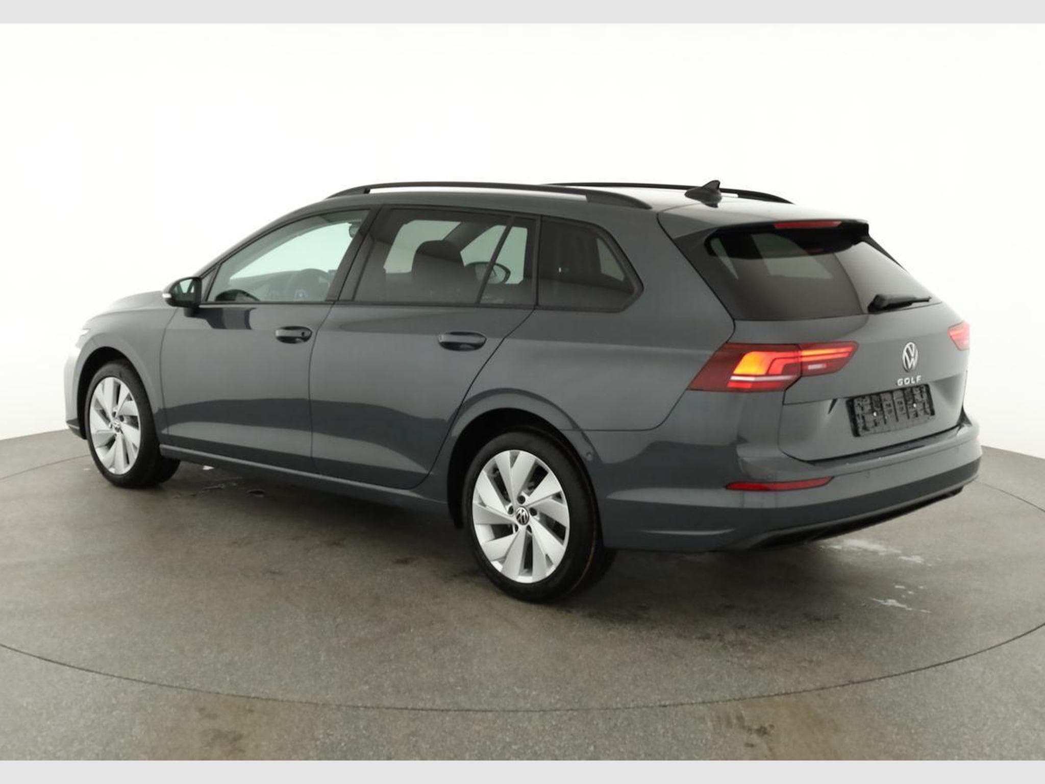 VW Golf Variant VIII 2.0 (2026) - Photo 3