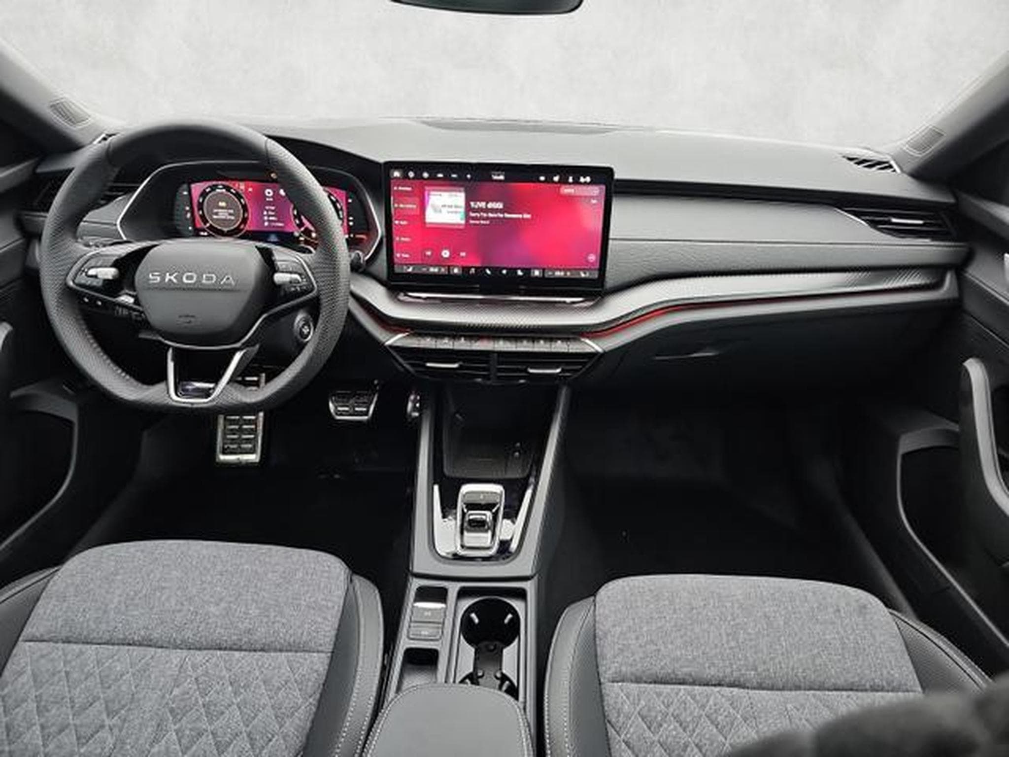 Skoda Octavia 2.0 TSI DSG 150 kW 4x4 Sportline (2025) - Photo 11