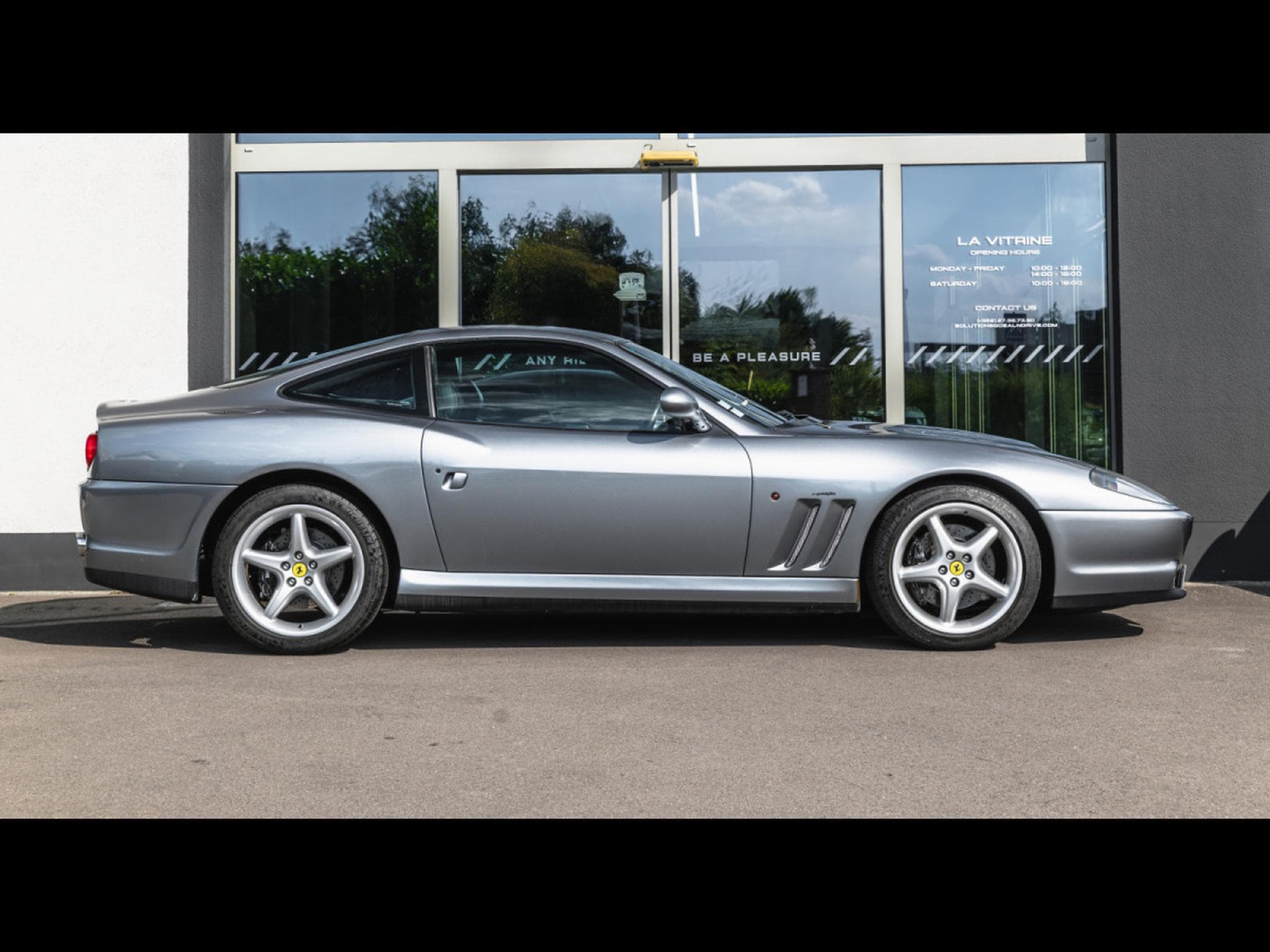 Ferrari 550 MARANELLO 5.5 V12 485 - MANUAL 6 - GRIGIO TITANIO (1998) - Foto 2