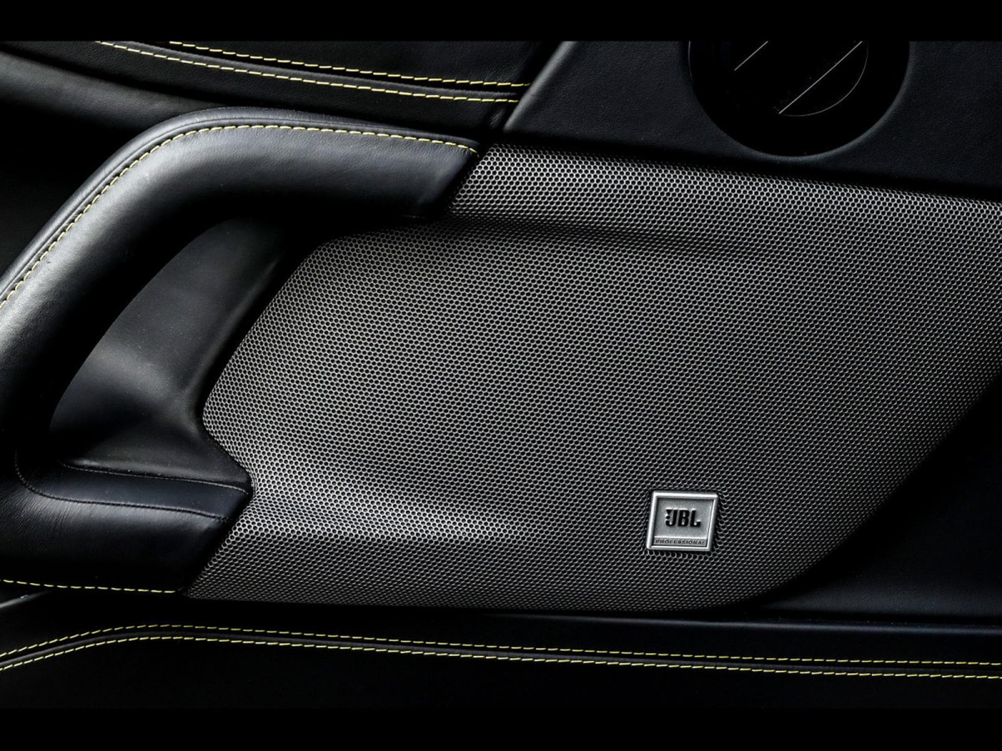 Ferrari GTC4 Lusso 6.3 V12 (690 CH) - NERO DAYTONA - POWER15 APPROVED WARRANTY (2018) - Foto 23