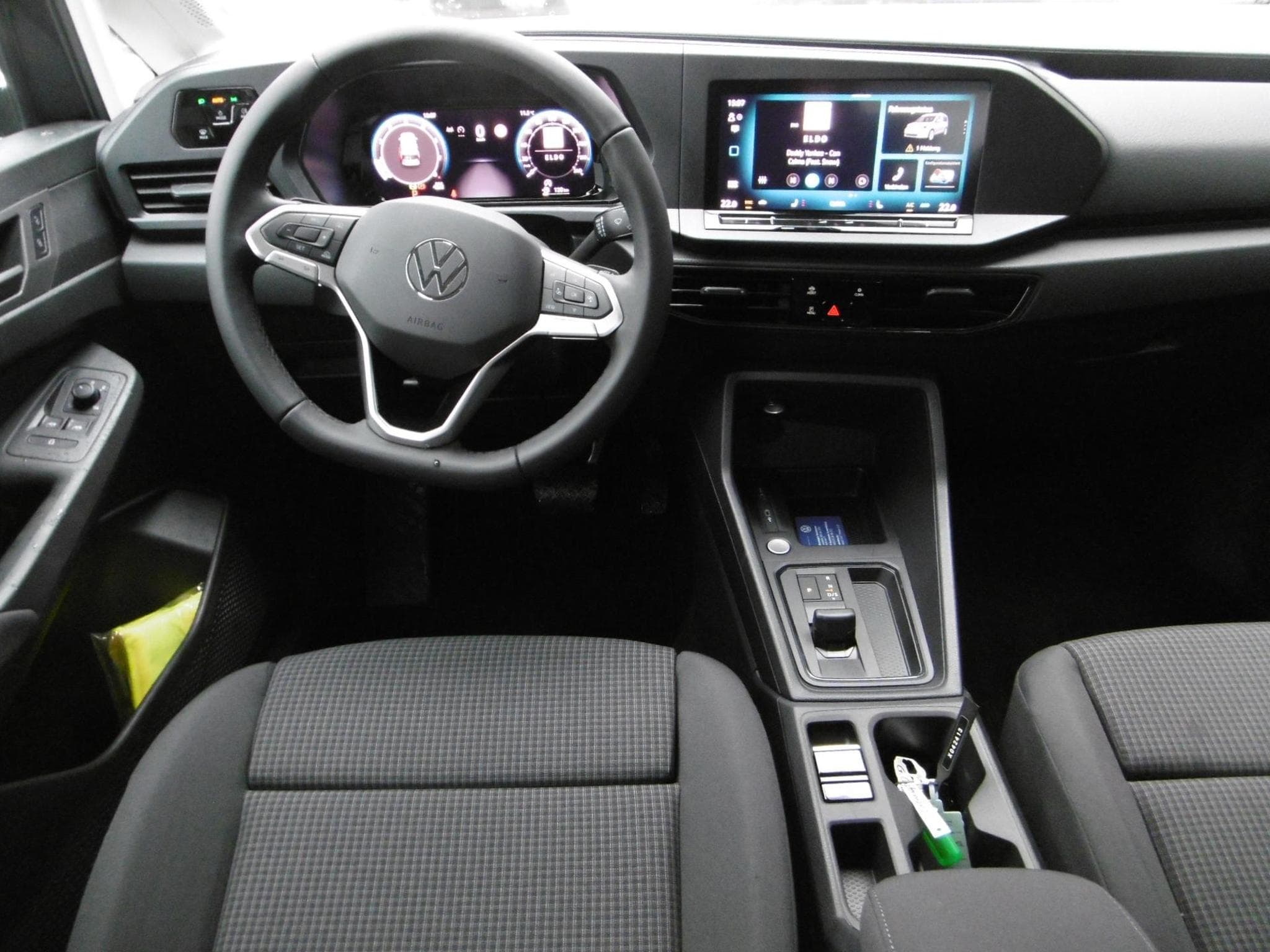 VW Caddy 1.5 TSI 85 (2025) - Photo 4