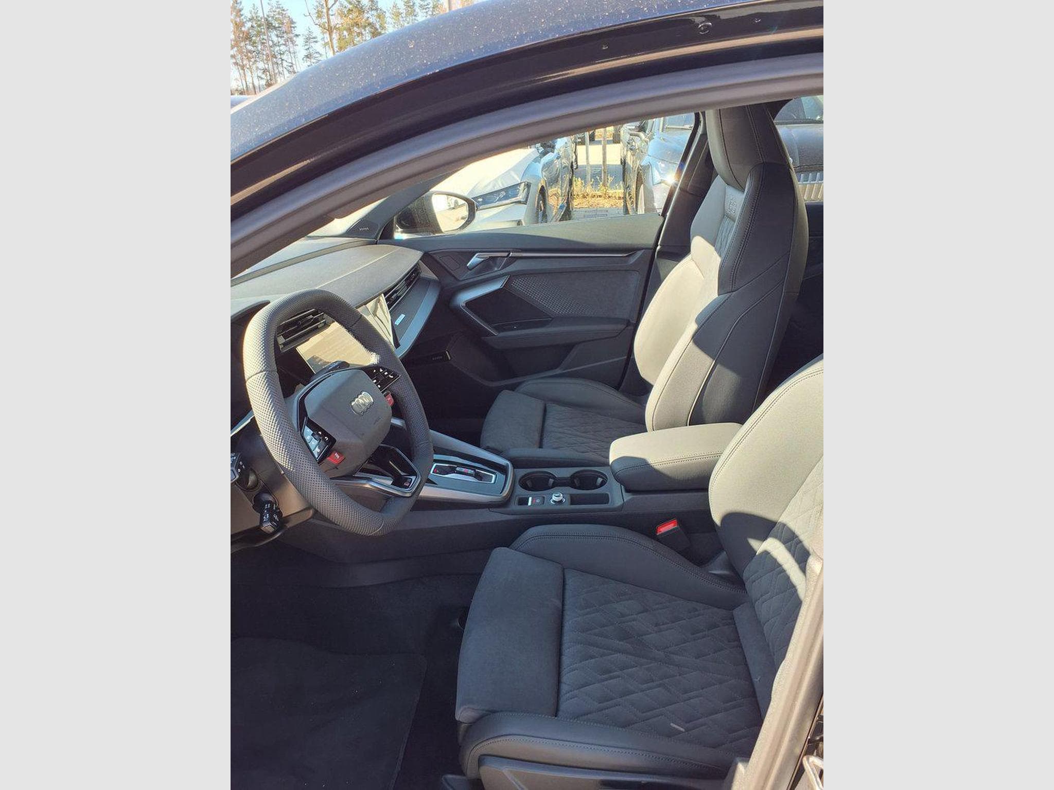 Audi RS3 Sportback 2.5 TFSI 7-Gang S tronic quattro (2026) - Photo 7