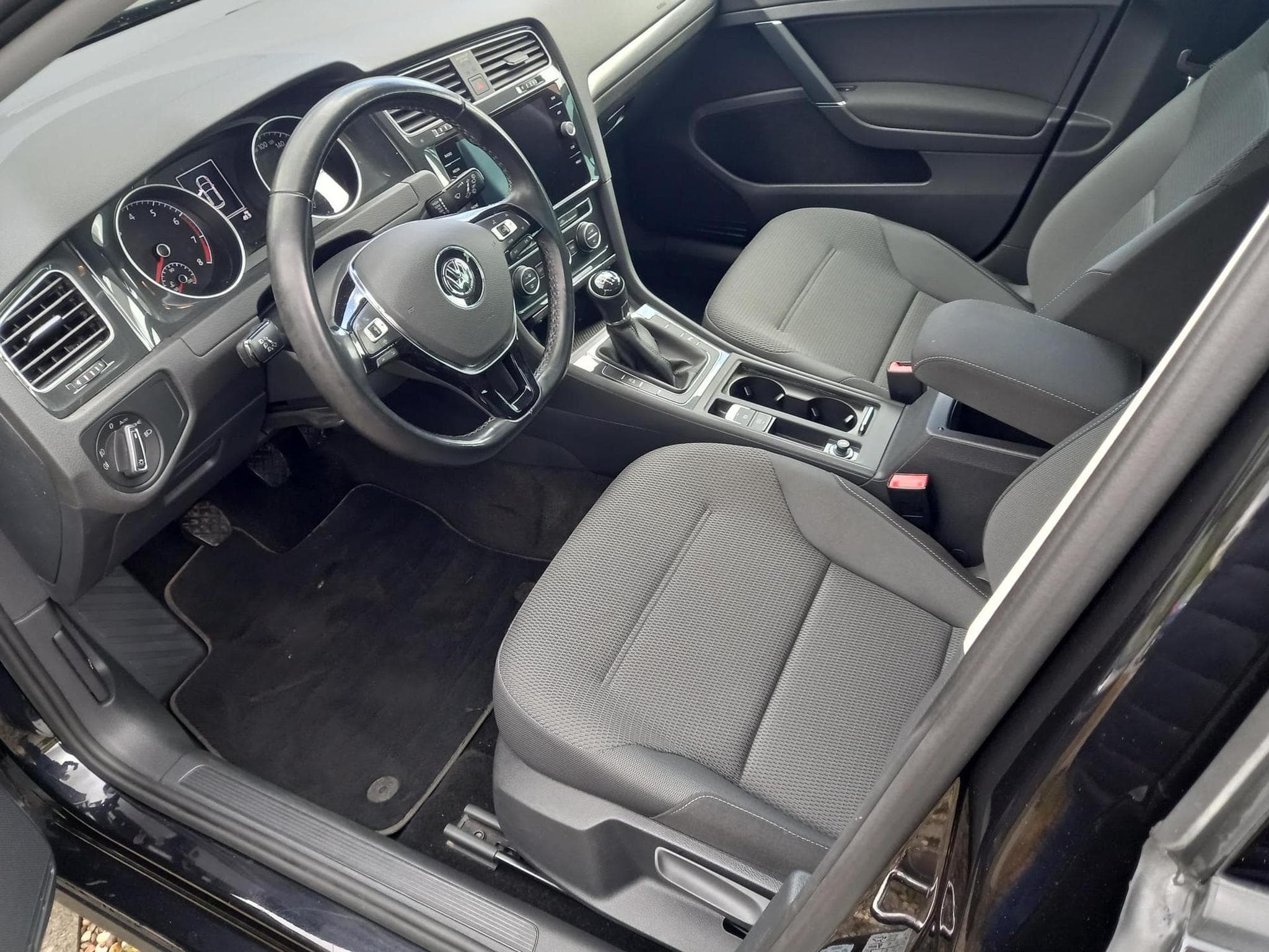 VW Golf Comfortline 1.5 TSI (2020) - Photo 2