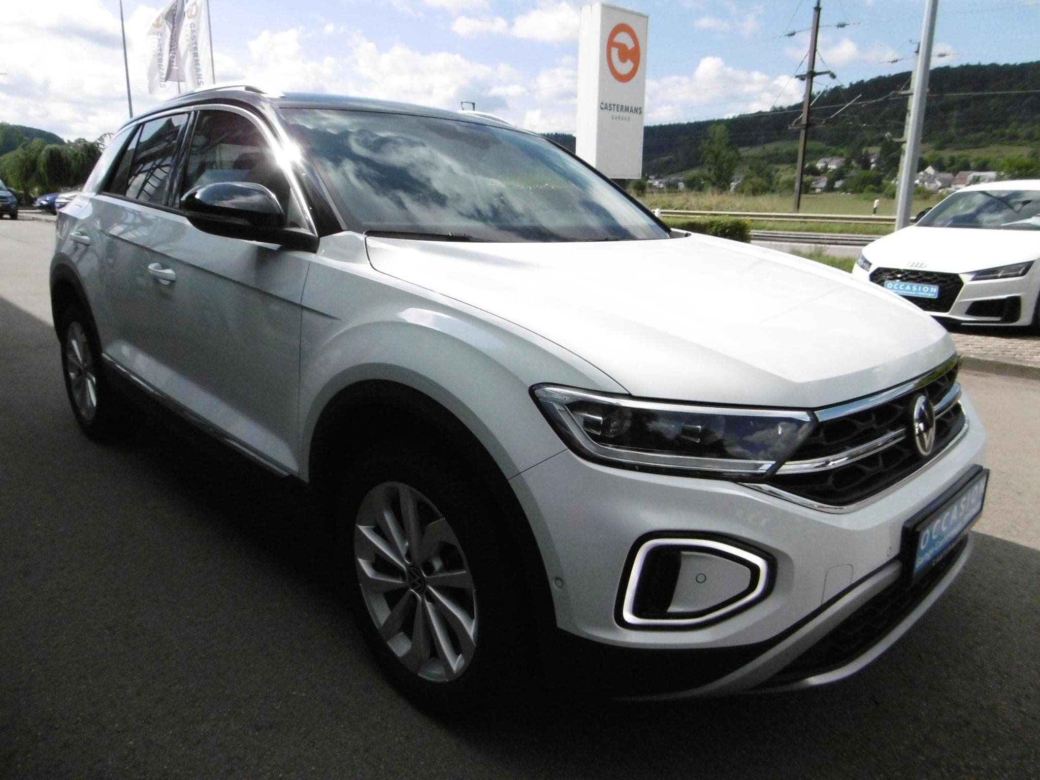 VW T-Roc Style 1.5 TSI (2024) - Photo 11