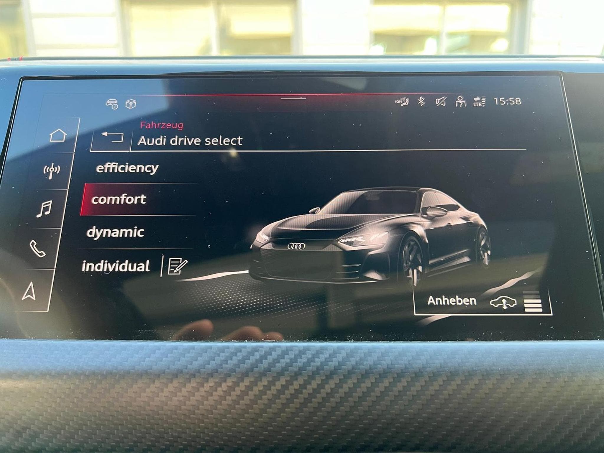 Audi e-tron basis quattro (2025) - Photo 22