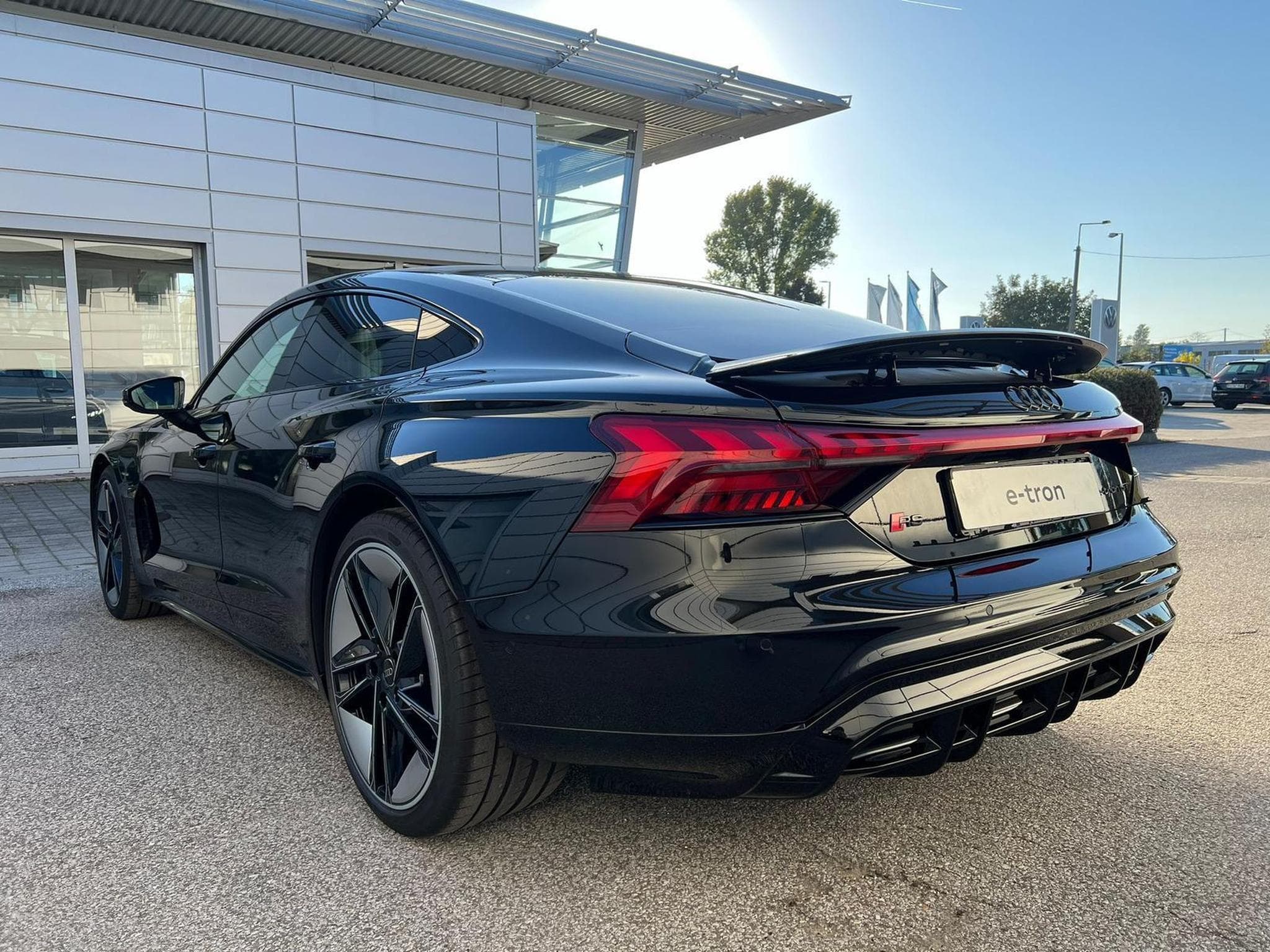 Audi e-tron basis quattro (2025) - Photo 5