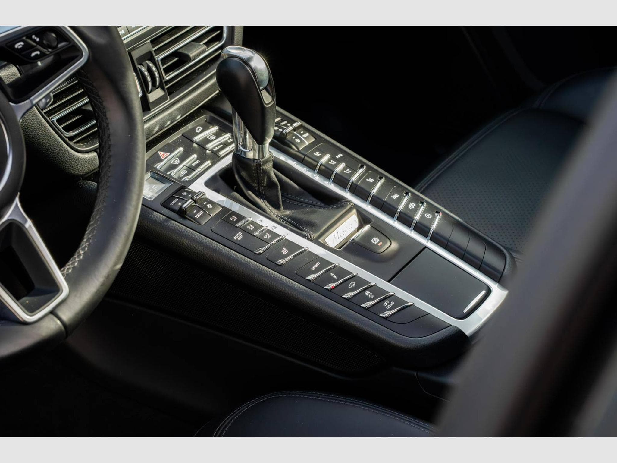 Porsche Macan S 3.0 V6 354ch – suivi 100% Porsche, très belle configuratio (2019) - Photo 30