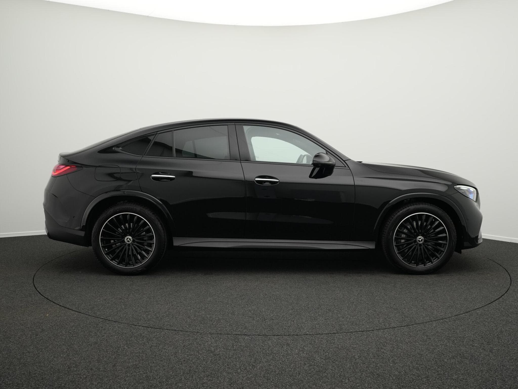 Mercedes GLC 300 4MATIC Coupé Digital+Pano+Night+360° (2024) - Foto 5