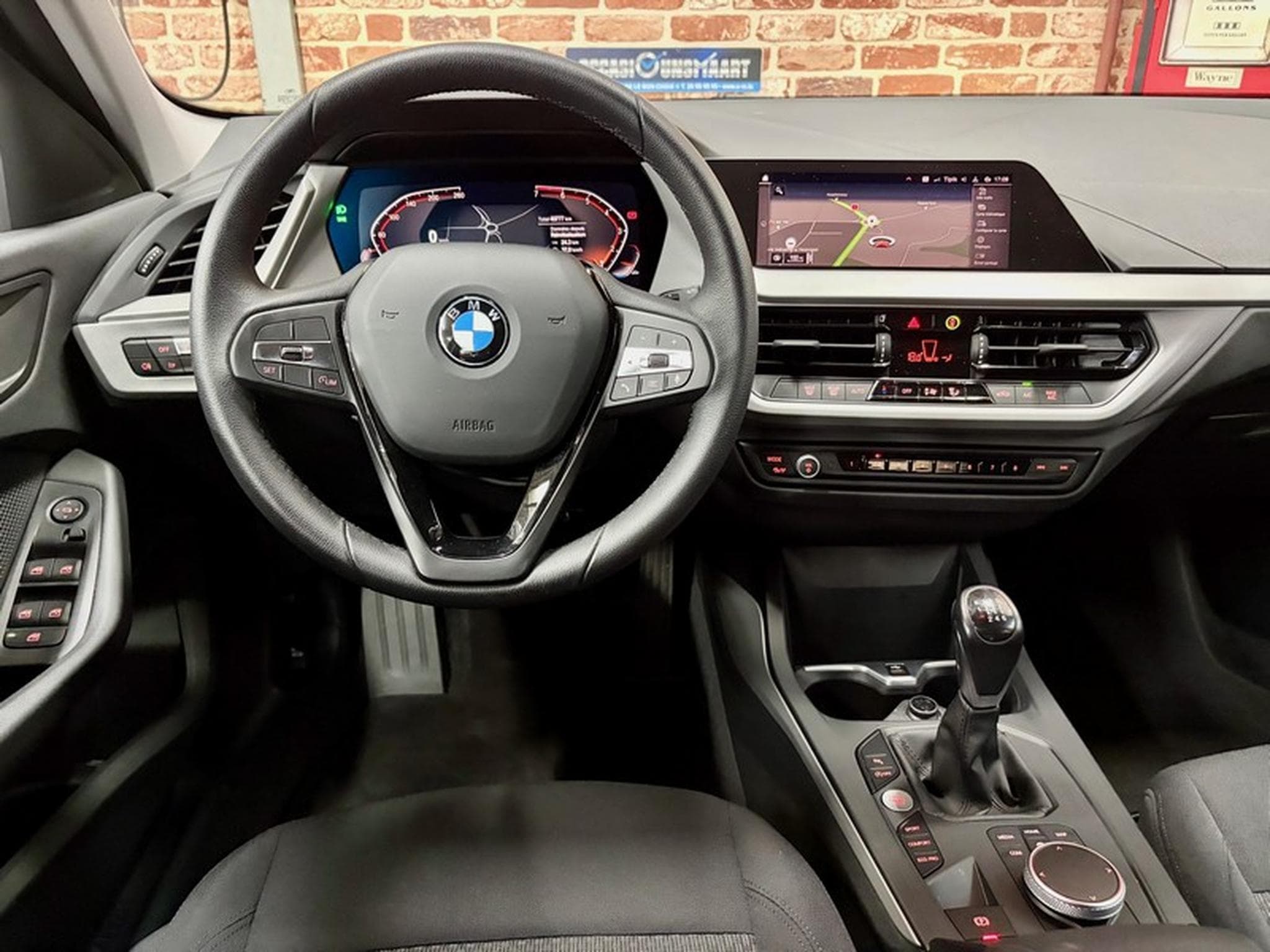 BMW 116 116i 1.5 109cv HATCH Navig/LED/ClimaA/Park/aCarPlay (2023) - Foto 4