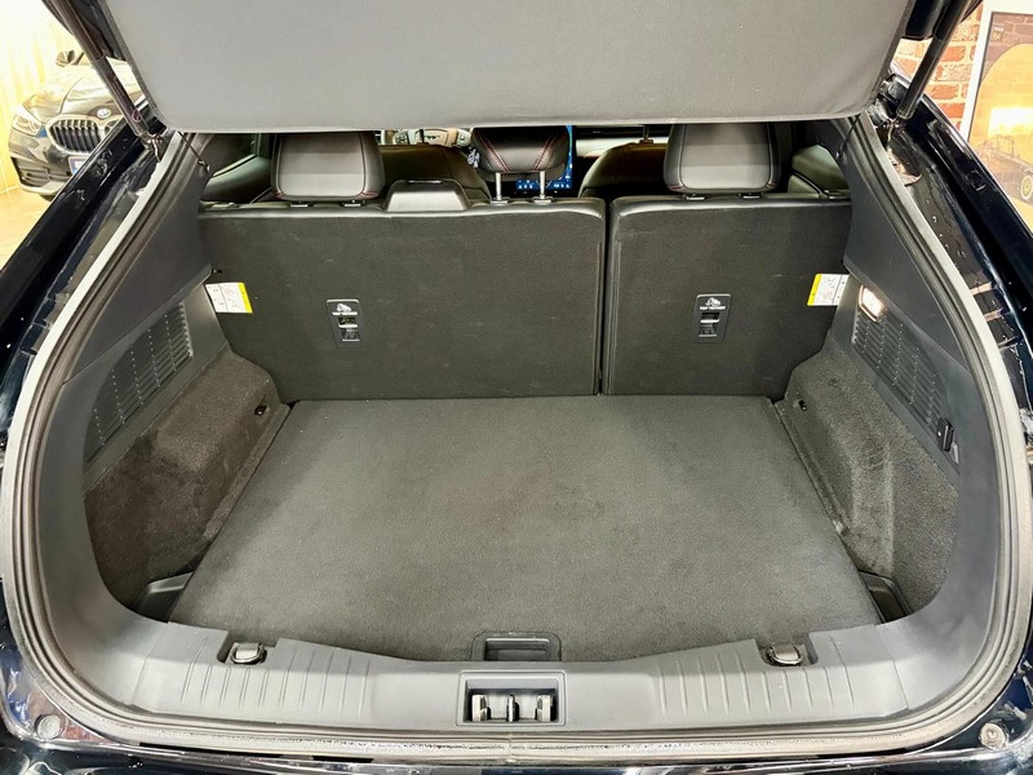 Ford Mustang Mach-E Mustang Mach-E 294cv 99Kw/h RWD RANGE PREMIUM (2024) - Photo 7