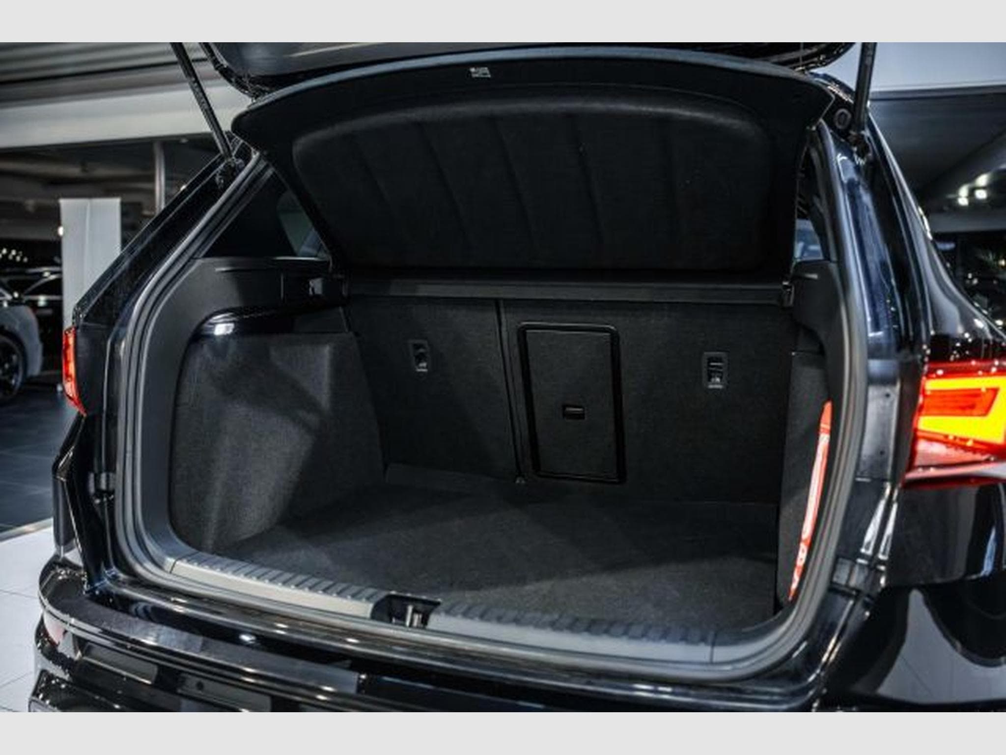 Cupra Ateca Ateca VZ 2.0 TSI DSG 4Drive Beats NAVI RFK LED (2024) - Photo 15