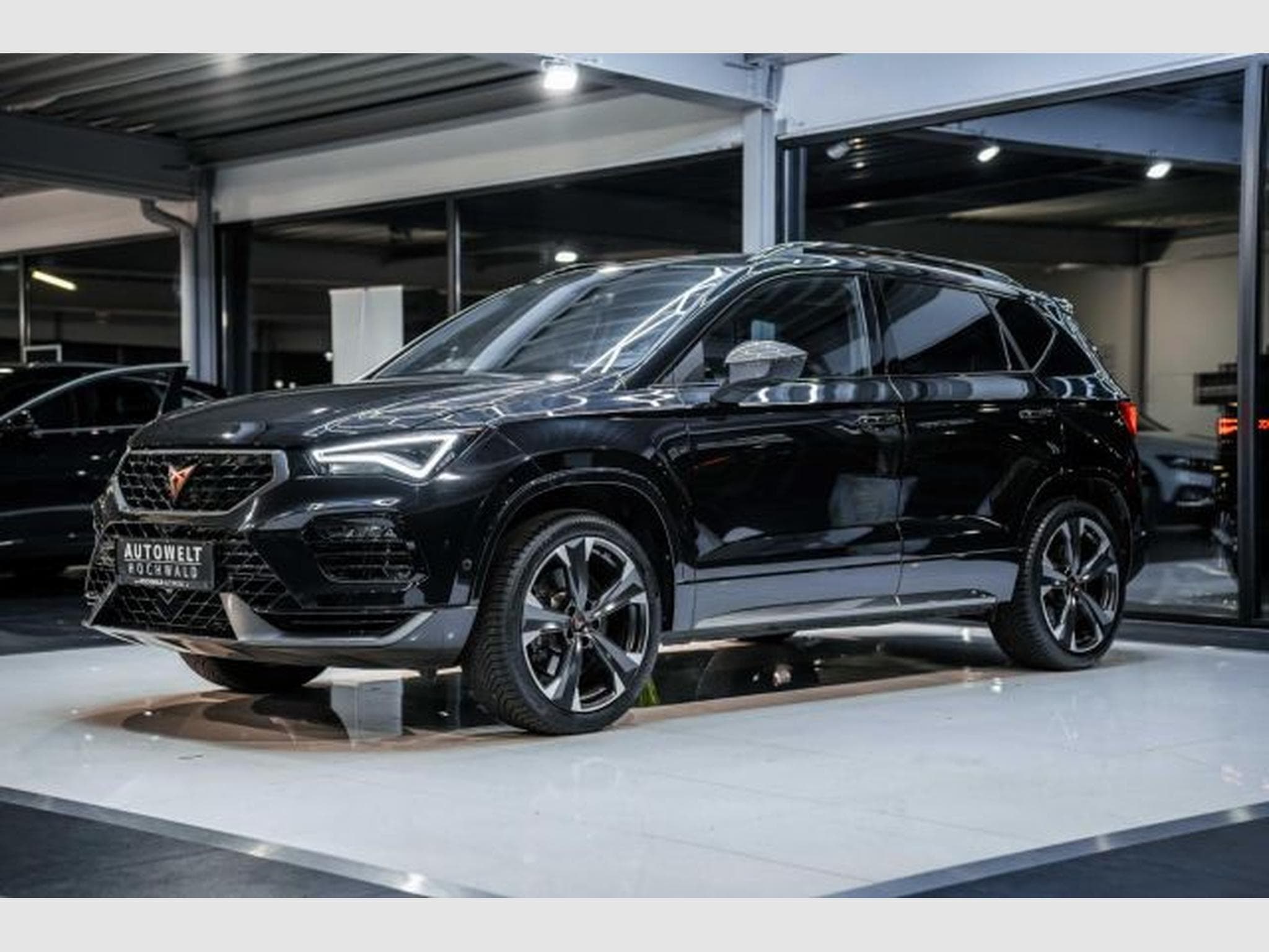 Cupra Ateca Ateca VZ 2.0 TSI DSG 4Drive Beats NAVI RFK LED (2024) - Photo 4