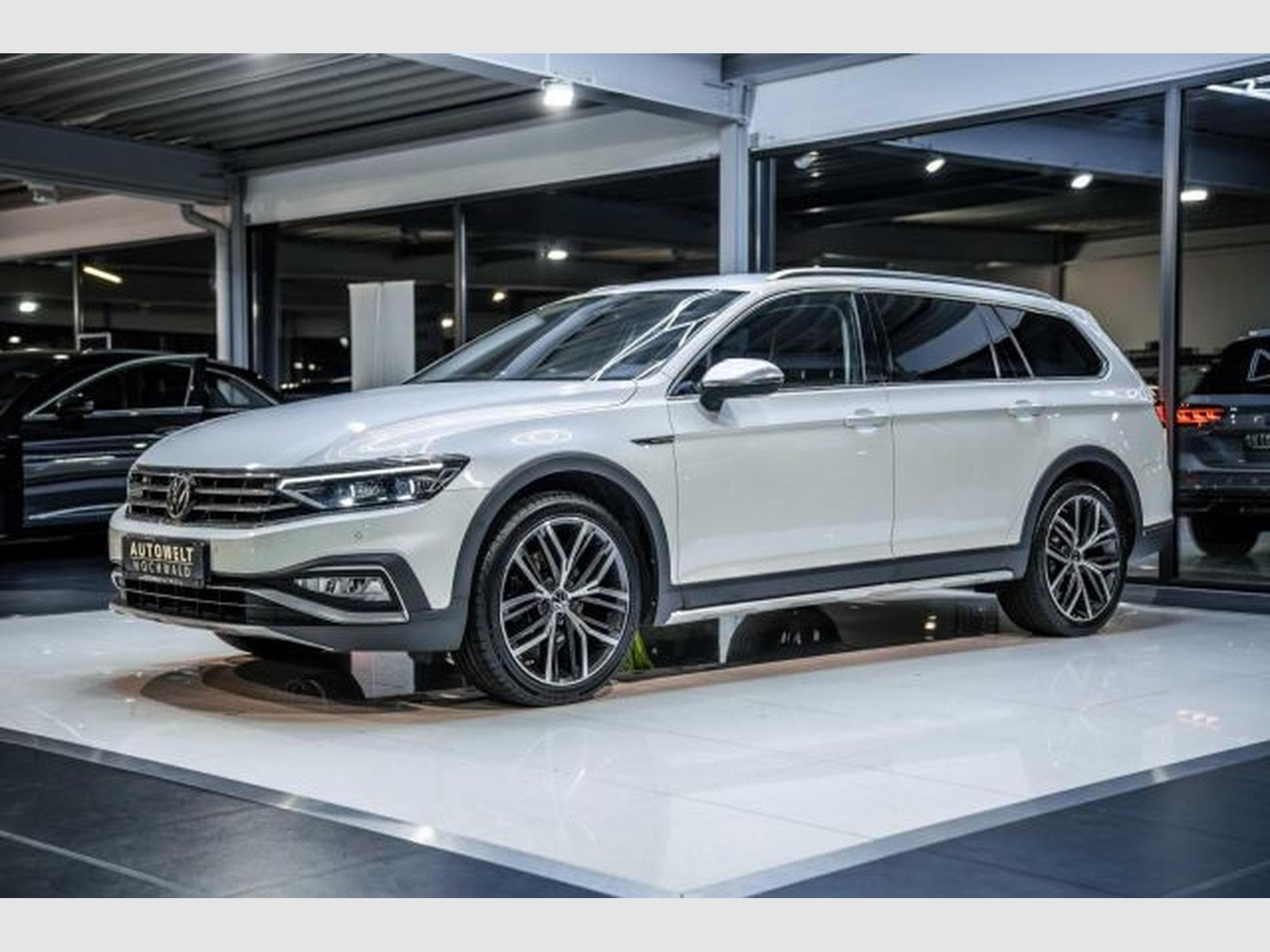 VW Passat Passat Alltrack 2.0 TDI DSG 4M AHK Head-up STHZG (2022) - Photo 4
