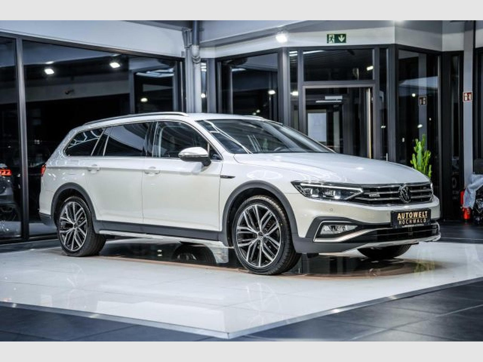 VW Passat Passat Alltrack 2.0 TDI DSG 4M AHK Head-up STHZG (2022) - Photo 6