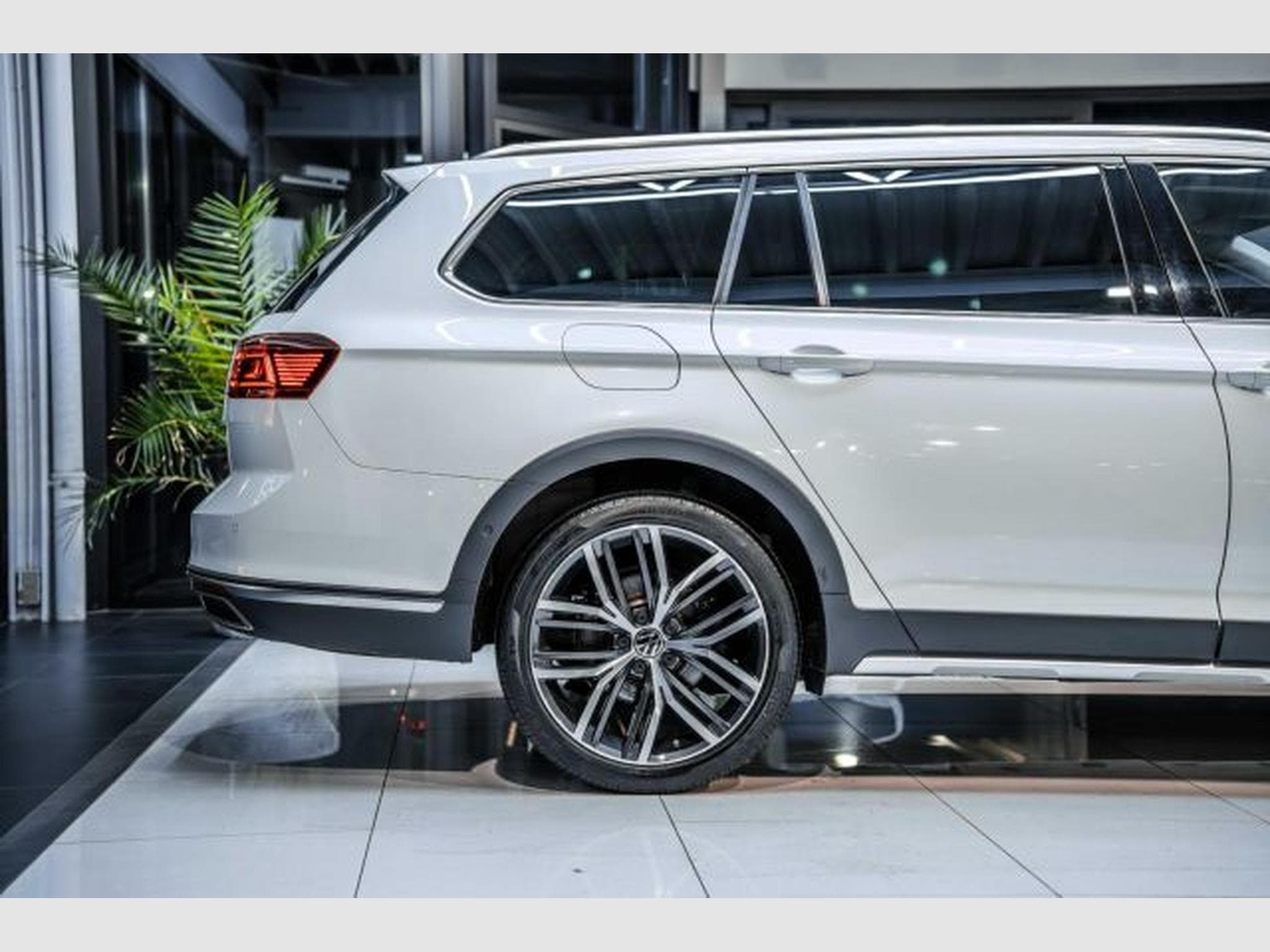 VW Passat Passat Alltrack 2.0 TDI DSG 4M AHK Head-up STHZG (2022) - Photo 8