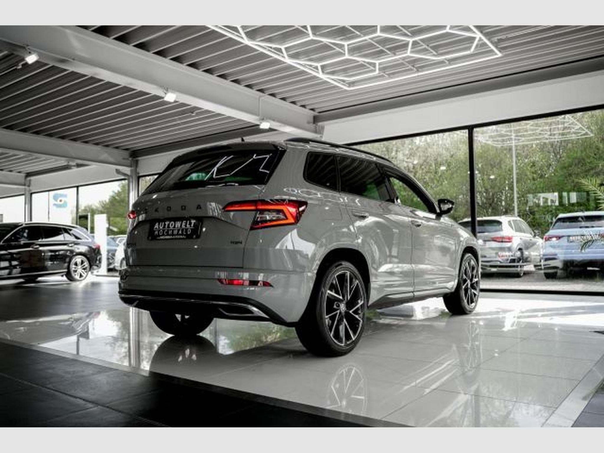 Skoda Karoq Karoq 2.0 TDI DSG Sportline 4x4 NAVI RFK LED SHZ (2020) - Foto 6