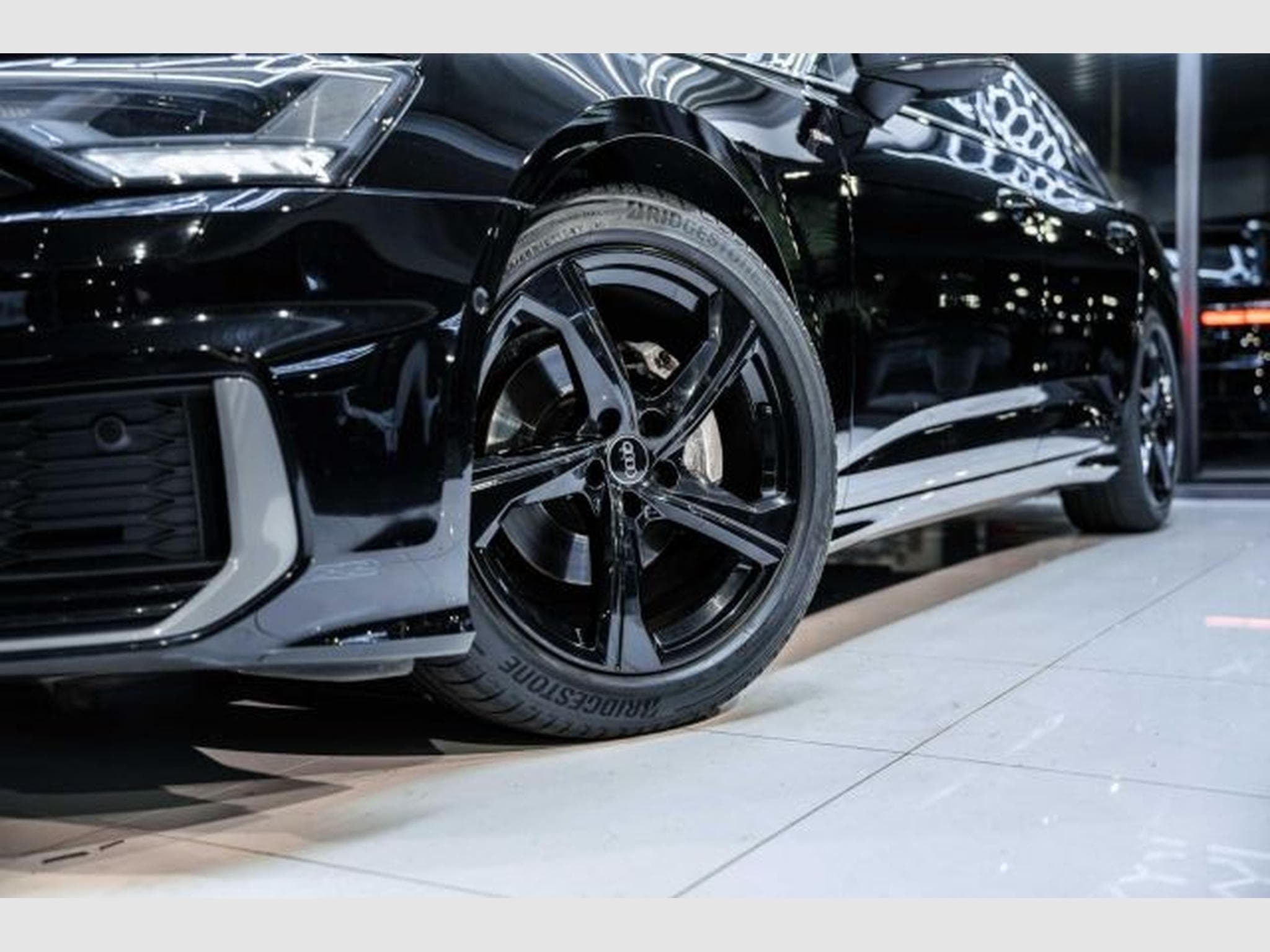 Audi A6 A6 Avant 40 TDI S-tronic S-Line NAVI LED AHK RFK (2023) - Photo 3