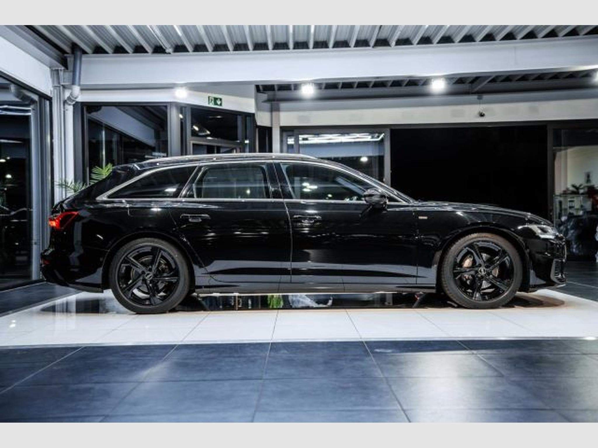 Audi A6 A6 Avant 40 TDI S-tronic S-Line NAVI LED AHK RFK (2023) - Photo 7