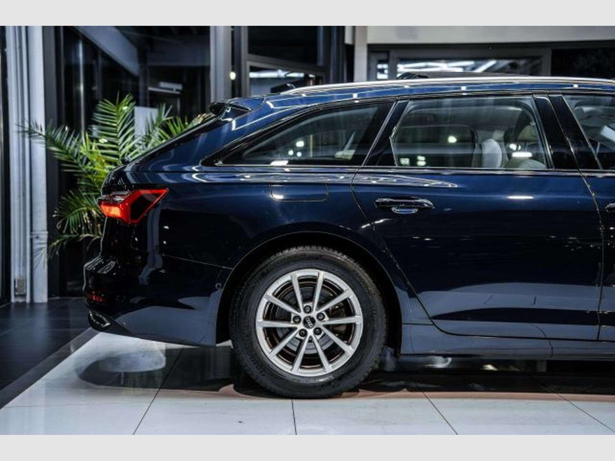 Audi A6 A6 Avant 40 TDI S-tronic NAVI LED AHK PANO B&amp;O (2022) - Photo 8