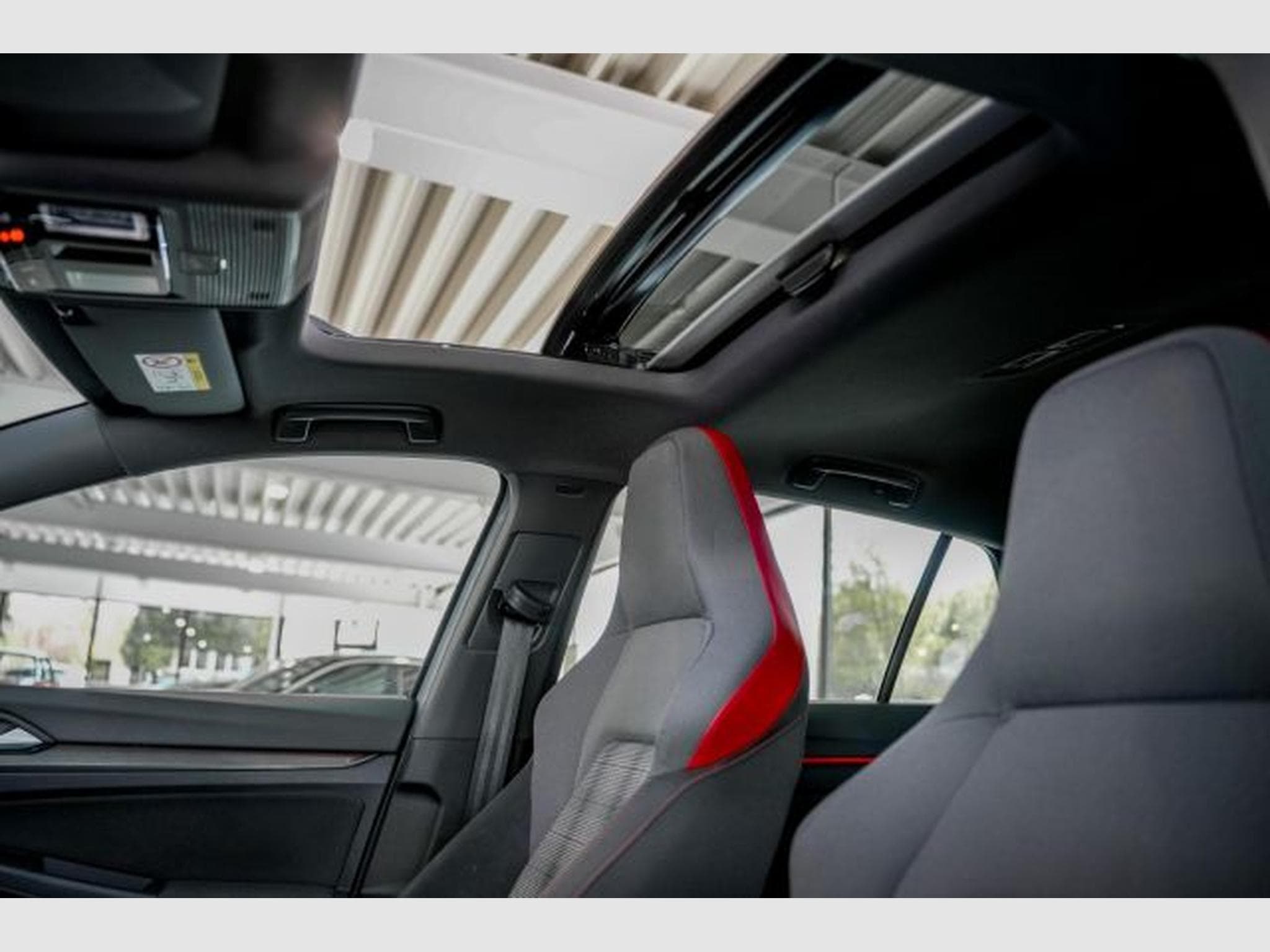 VW Golf Golf 8 2.0 TSI GTI NAVI IQ-LED PANO RFK AHK SHZG (2021) - Photo 15