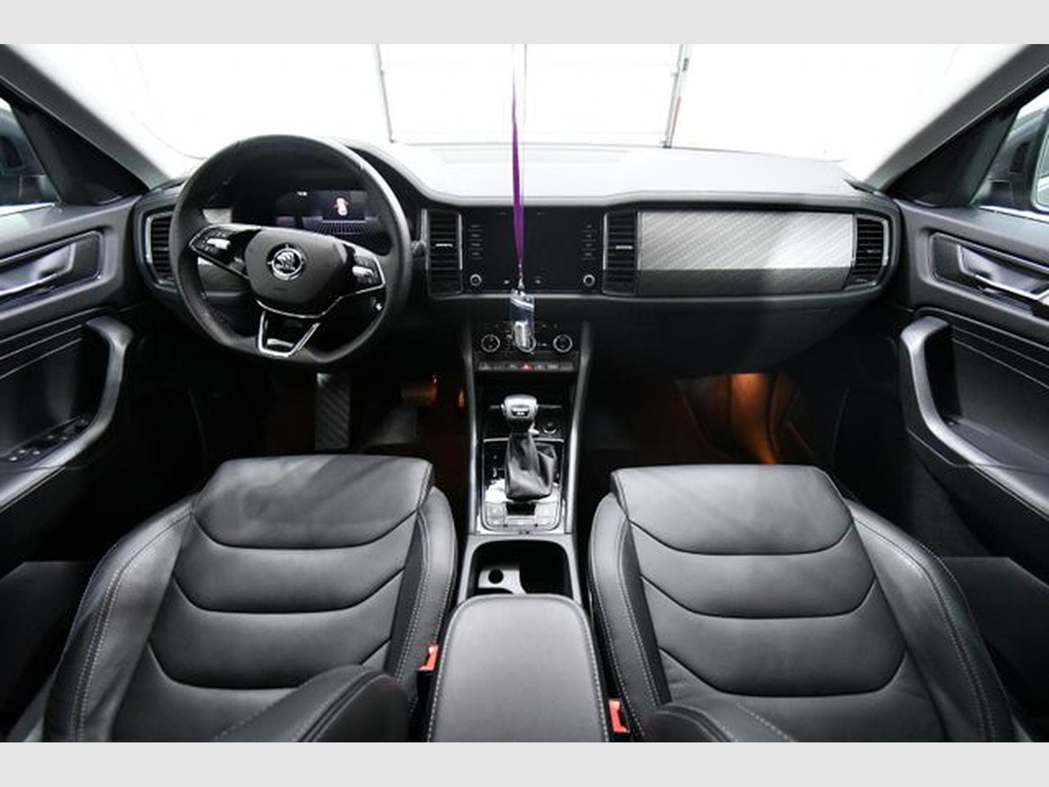Skoda Kodiaq Kodiaq Style 4x4, AHK, Navi, 18", Leder (2023) - Photo 2