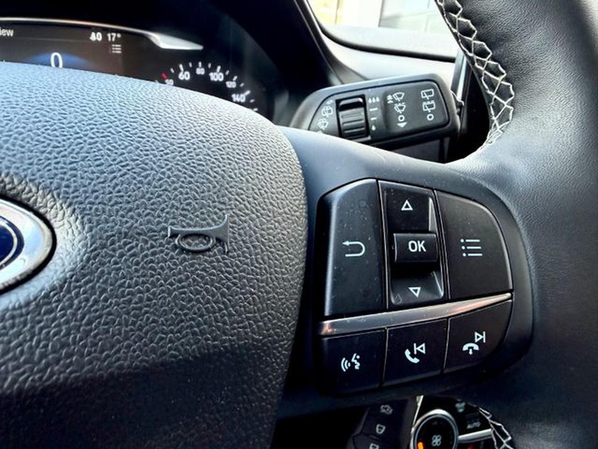 Ford Puma Puma Titanium X / NAVI/LED/ACC/CAM/1.HAND/ (2020) - Photo 16