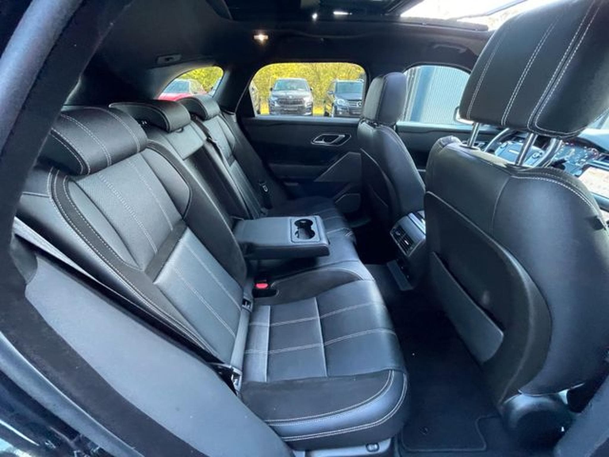 Land-Rover Range Rover Velar Range Rover Velar R-Dynamic Pano AHK 22" Luft (2019) - Photo 15