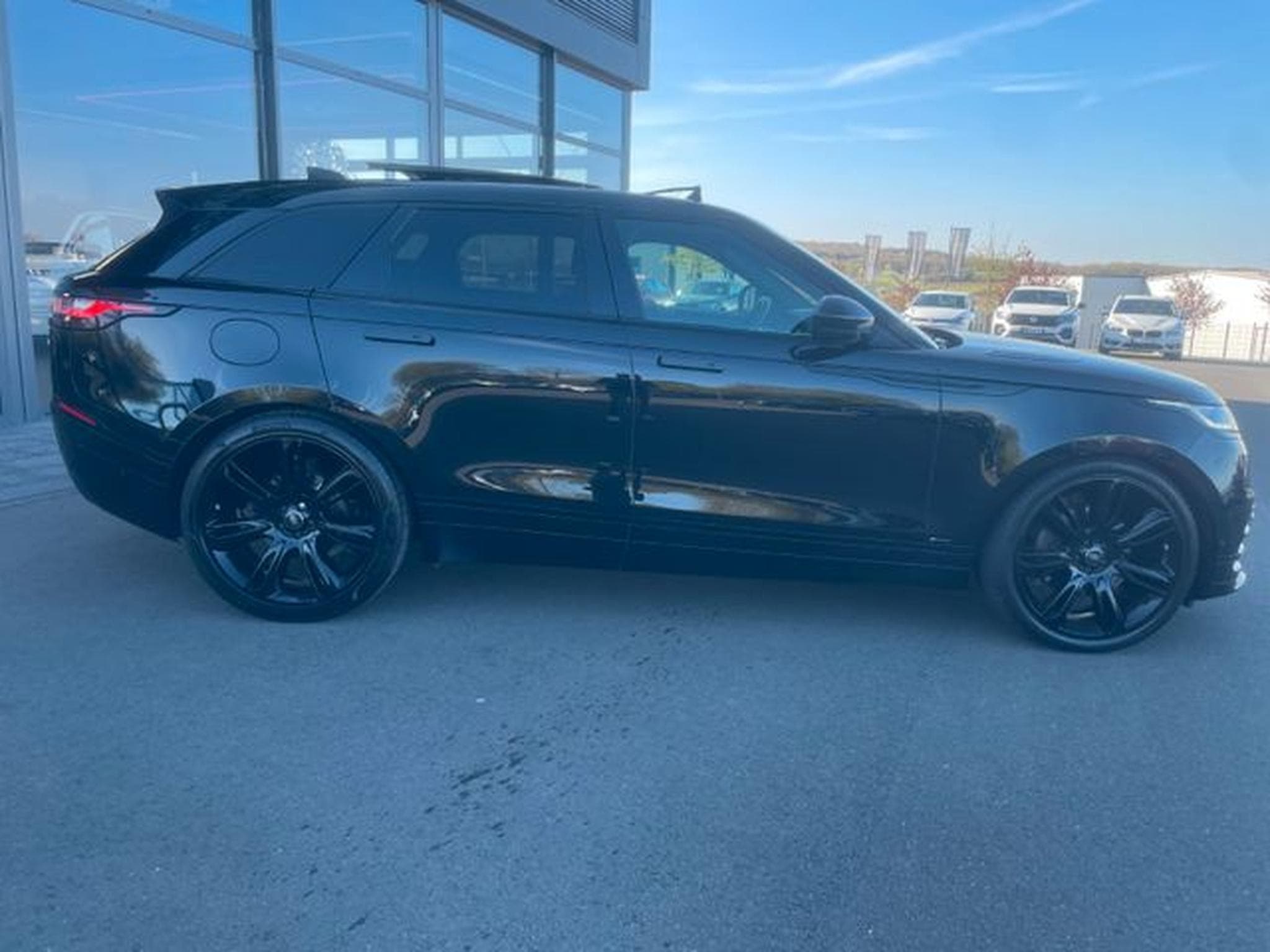 Land-Rover Range Rover Velar Range Rover Velar R-Dynamic Pano AHK 22" Luft (2019) - Photo 6