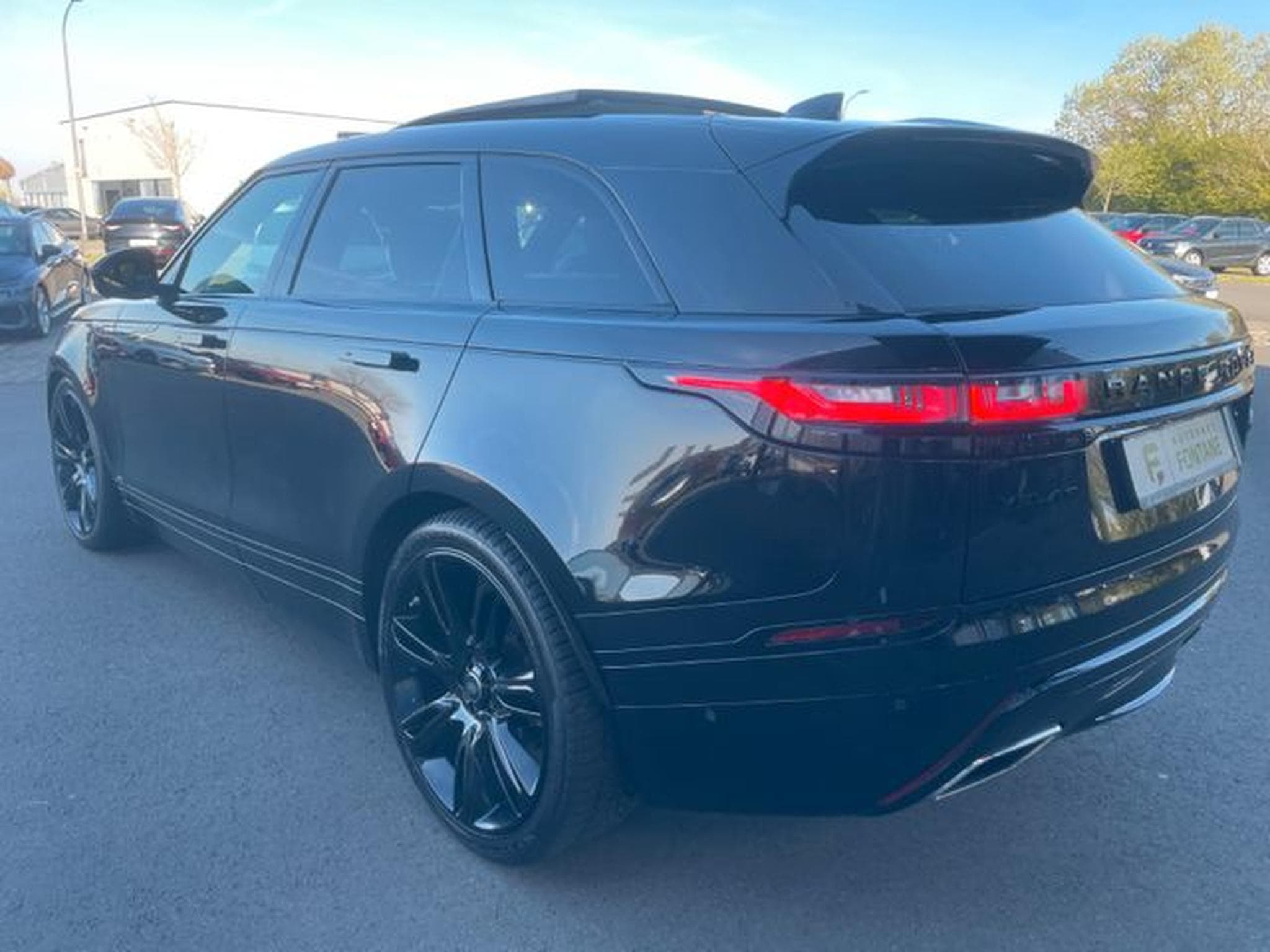 Land-Rover Range Rover Velar Range Rover Velar R-Dynamic Pano AHK 22" Luft (2019) - Photo 9