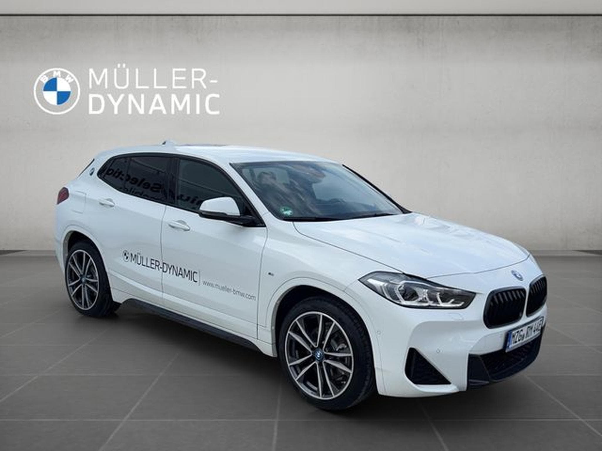 BMW X2 X2 xDrive25e M Sport M Sportpaket Head-Up DAB (2024) - Photo 3