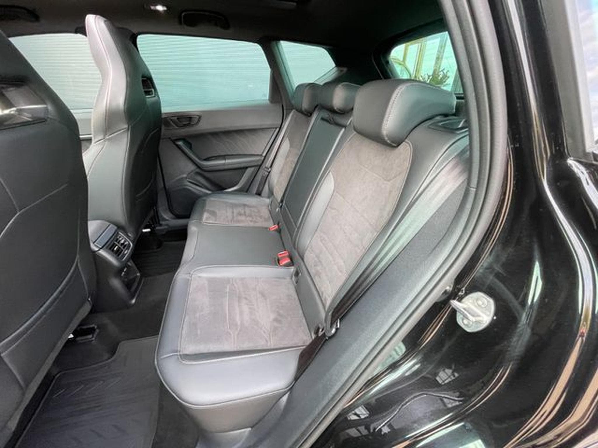 Cupra Ateca Ateca 2,0TSi VZ 4Drive Pano Navi 360° Hurricane (2025) - Photo 12