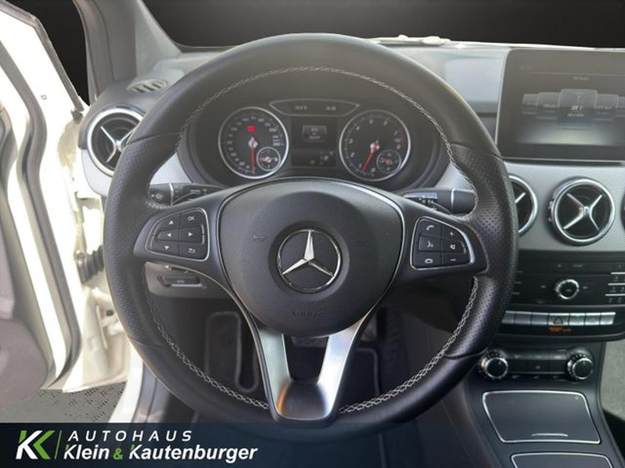 Mercedes B 180 B 180 Urban Style Edition +NIGHT+LED+NAVI+KAMERA (2018) - Photo 14