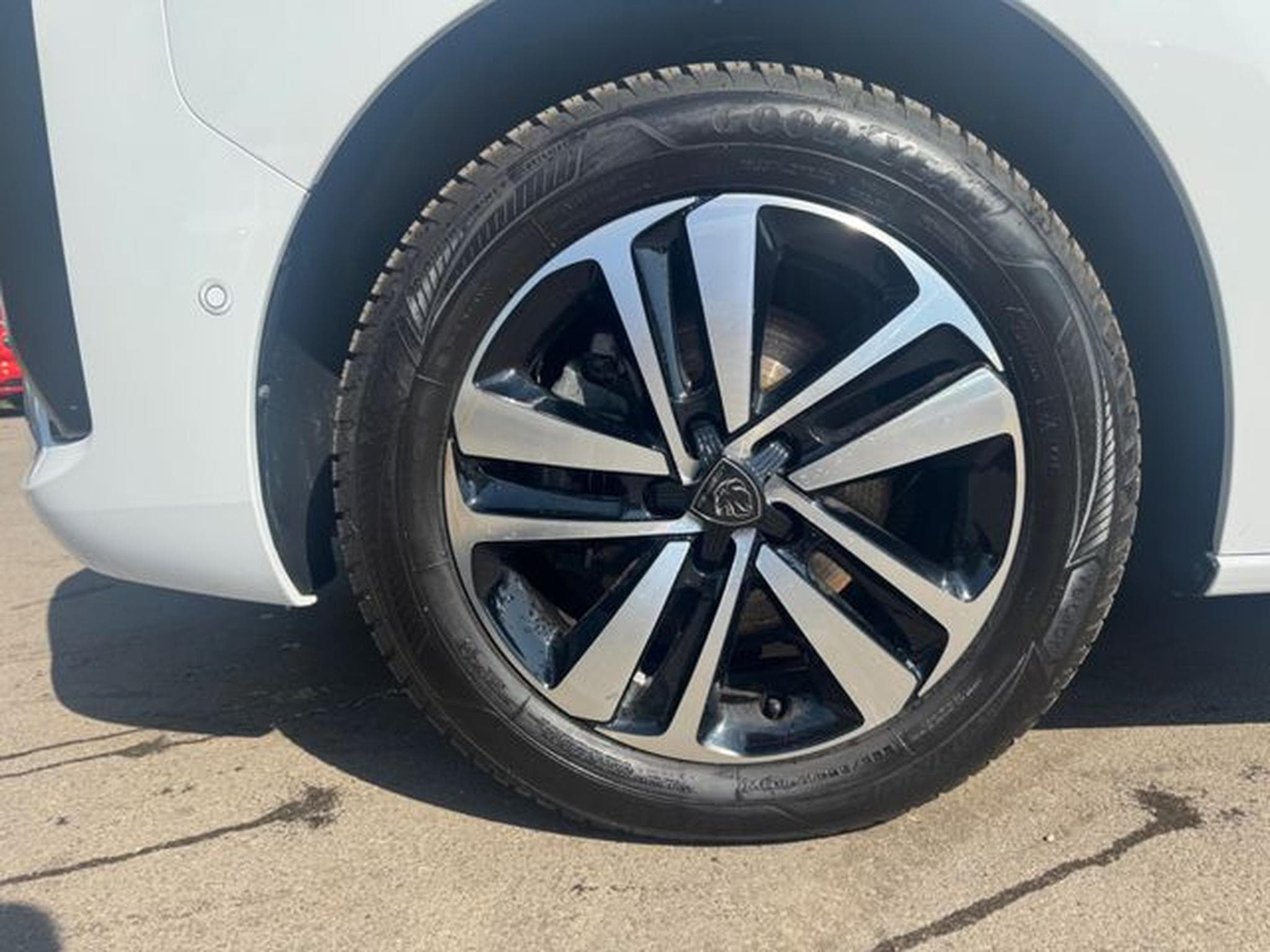 Peugeot Traveller TRAVELLER ACTIVE L2*FACELIFT*8.SITZER*KAM*NAVI* (2025) - Foto 11