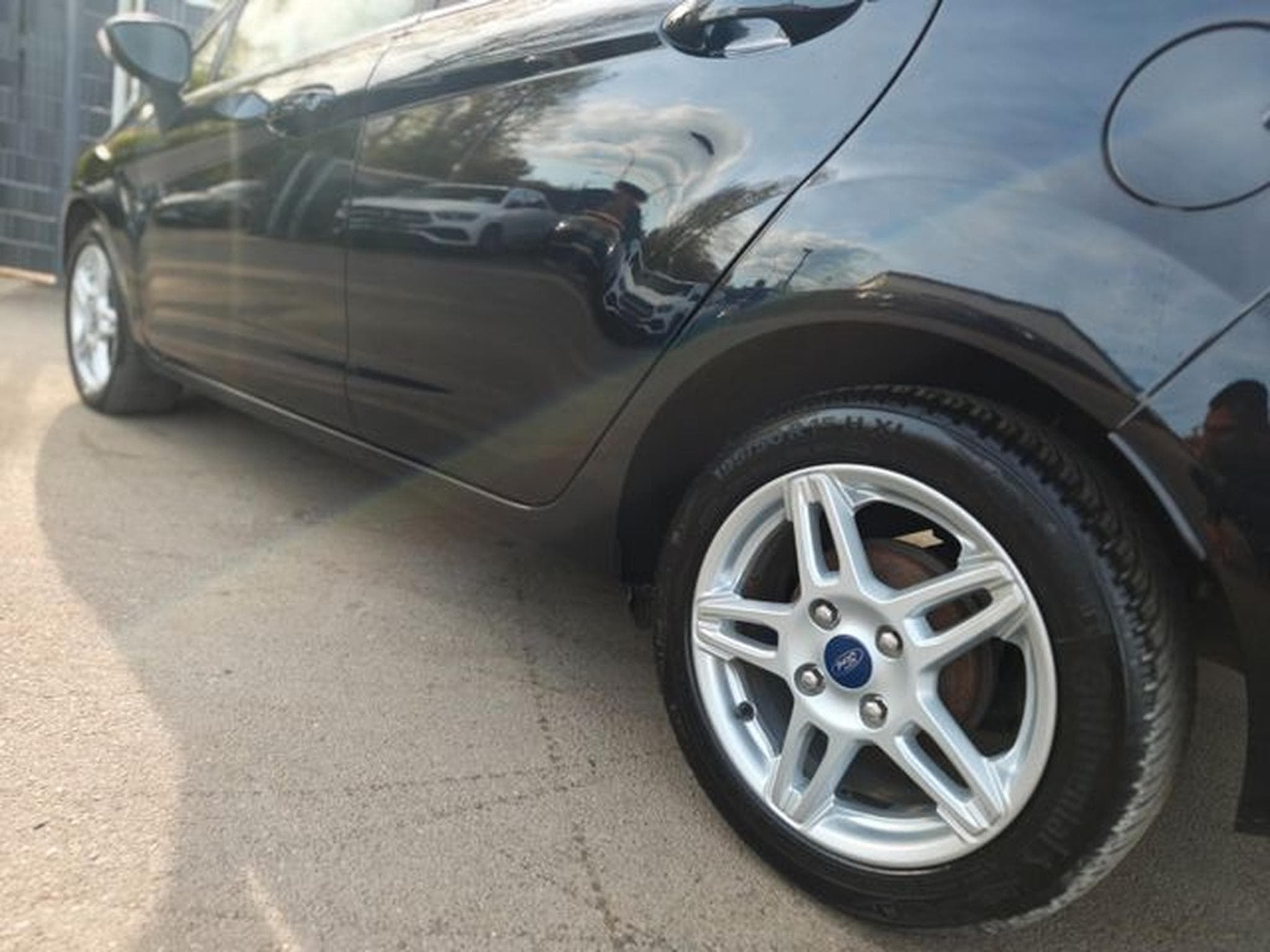 Ford Fiesta FIESTA TITANIUM *SHZ*ALU*KLIMA*NAVI* (2014) - Photo 10