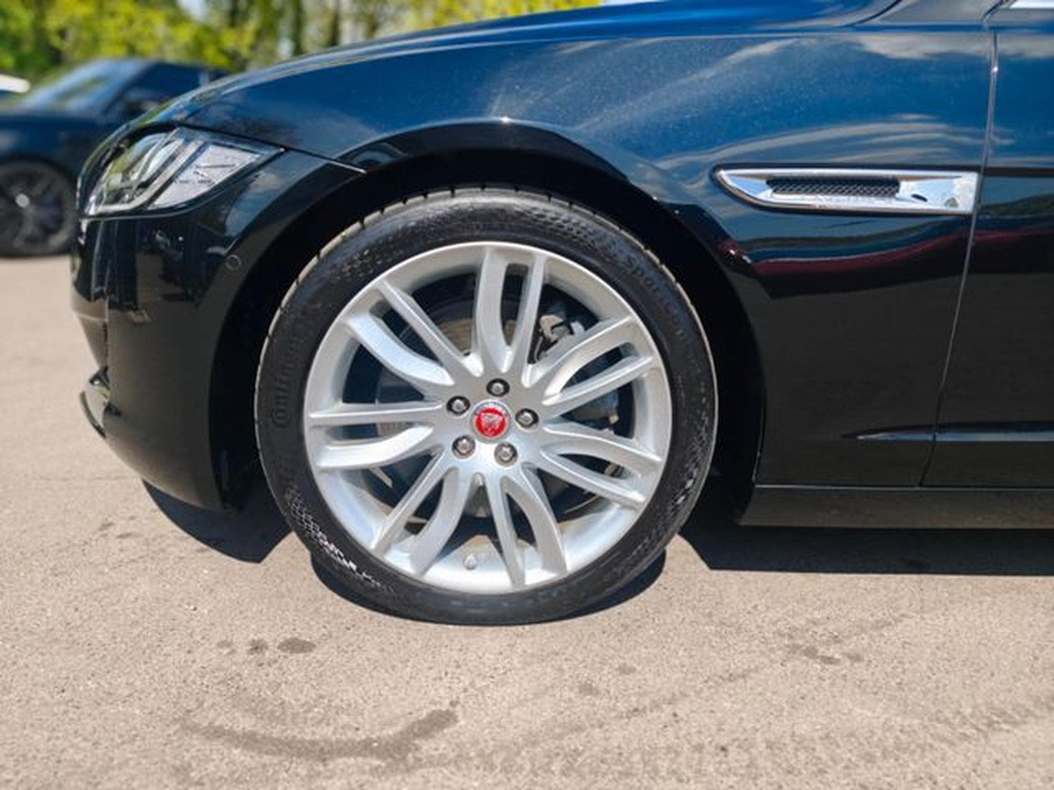 Jaguar XF XF 3.0 300PS*PORTOFOLIO*SOUNDSYSTEM*NAVI*KAMERA* (2017) - Photo 10