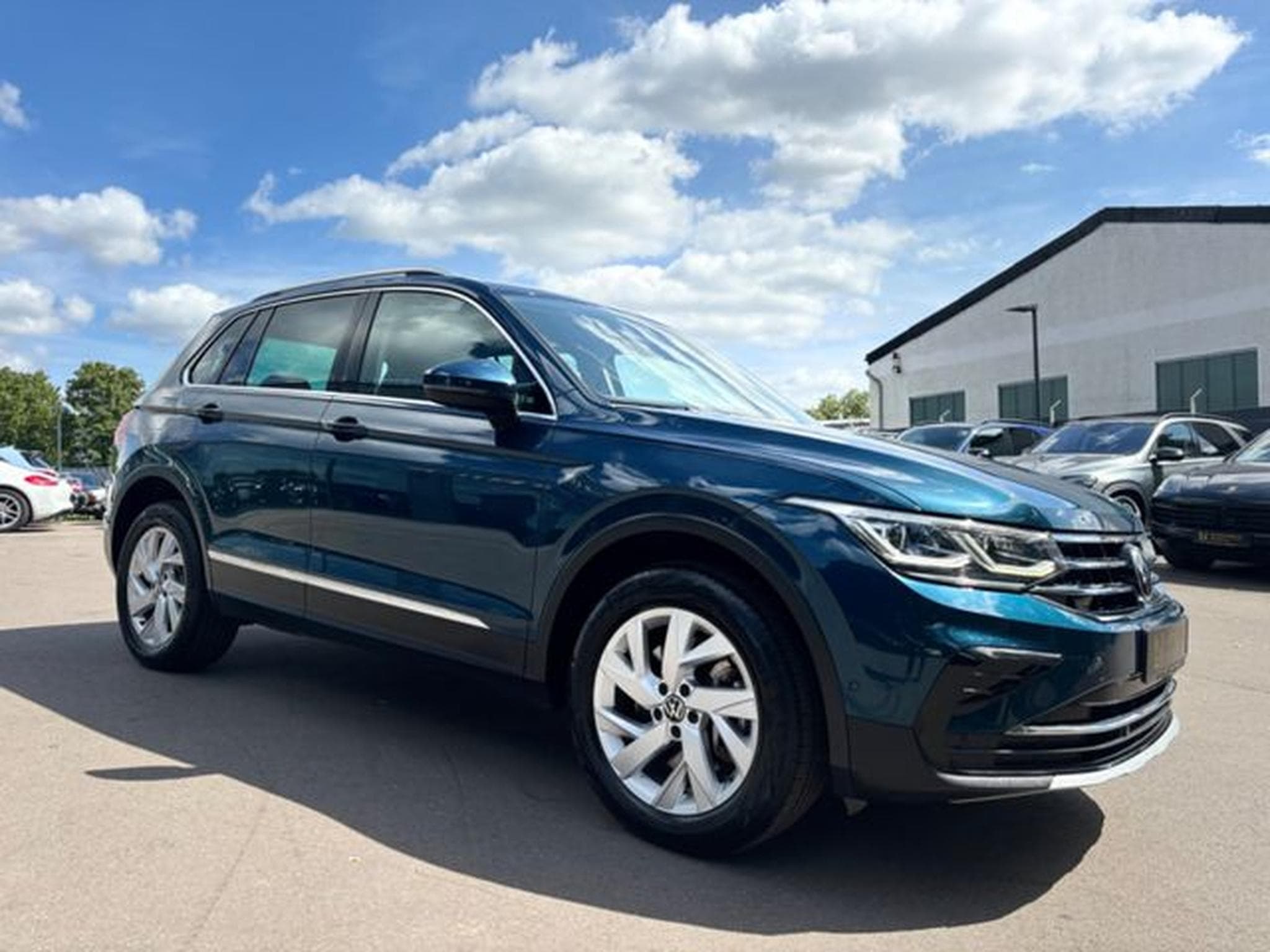 VW Tiguan TIGUAN ELEGANCE PLUG IN HYBRID*LED*NIGHTS-BLUE* (2022) - Photo 5