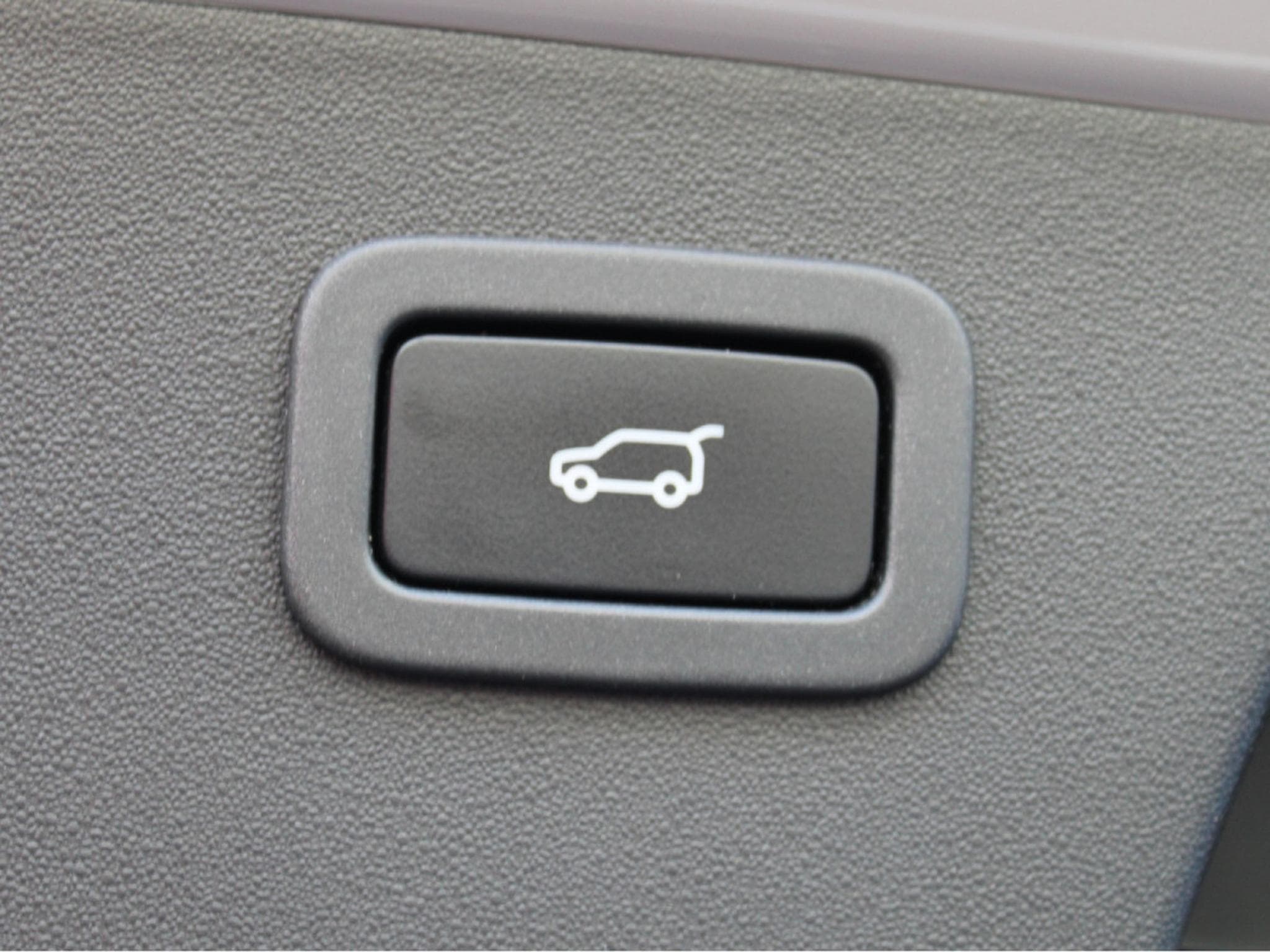 Jaguar E-Pace D 180 AWD R-DYNAMIC PANO CUIR NAVI (2020) - Foto 17