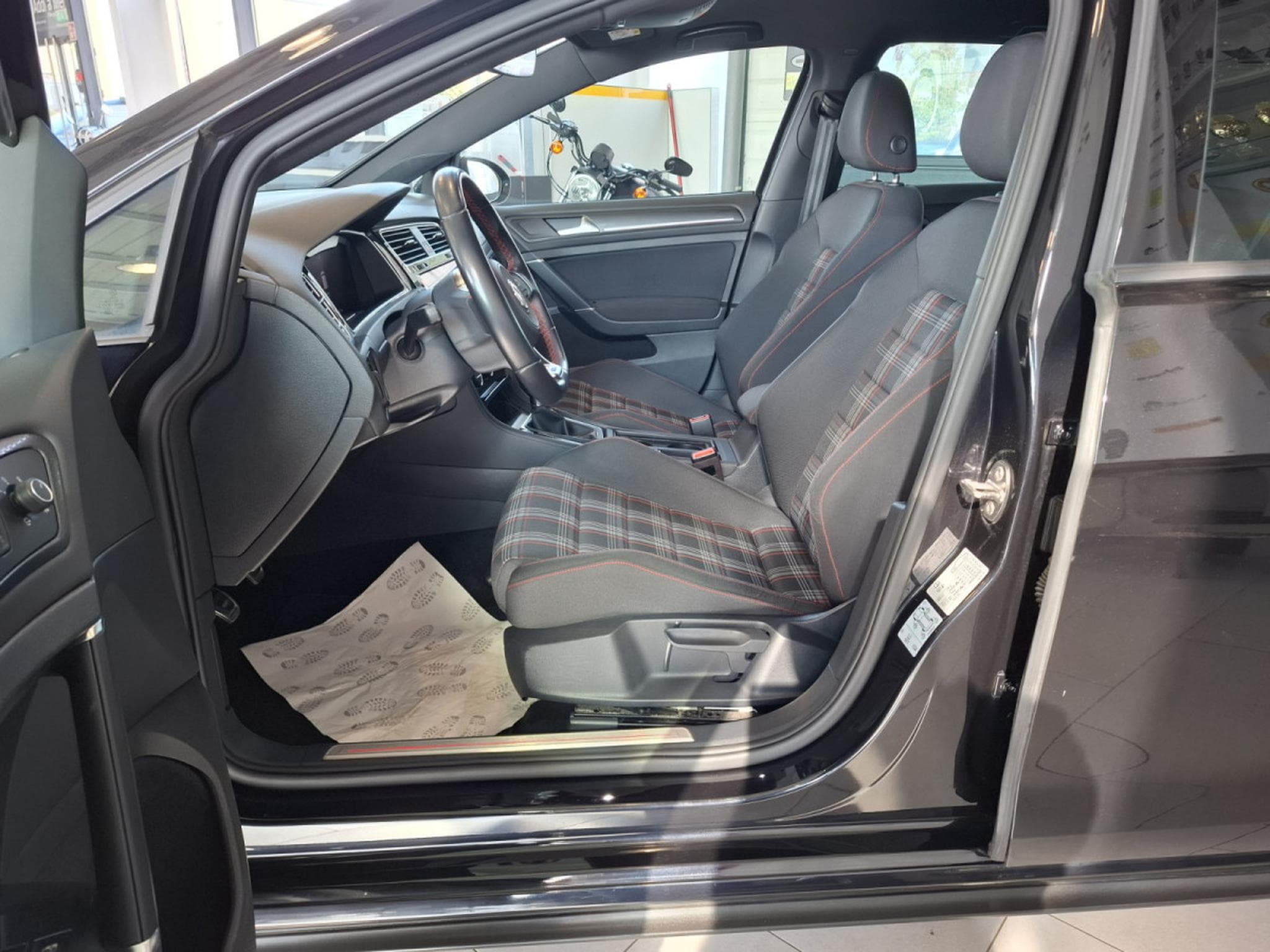 VW Golf GTI 2.0 TSI 245 PERFORMANCE FACELIFT VIRTUAL COCKPIT LED NAV (2019) - Foto 10