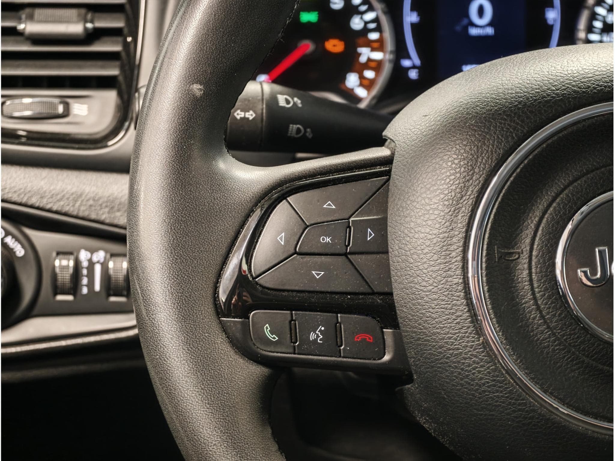 Jeep Renegade 1.0 T-GDI (2021) - Foto 14