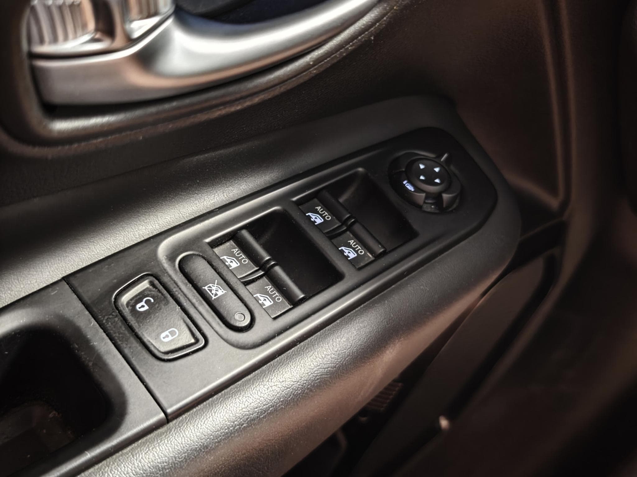 Jeep Renegade 1.0 T-GDI (2021) - Foto 21