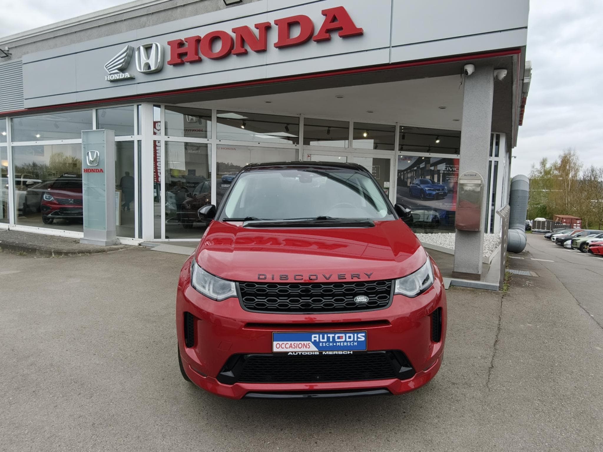 Land-Rover Discovery Sport 2.0 TD 4WD R-DYNAMICS AUTO (2020) - Foto 2