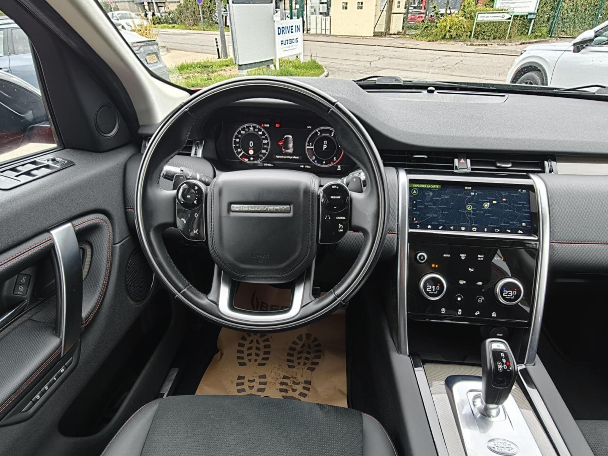 Land-Rover Discovery Sport 2.0 TD 4WD R-DYNAMICS AUTO (2020) - Foto 4