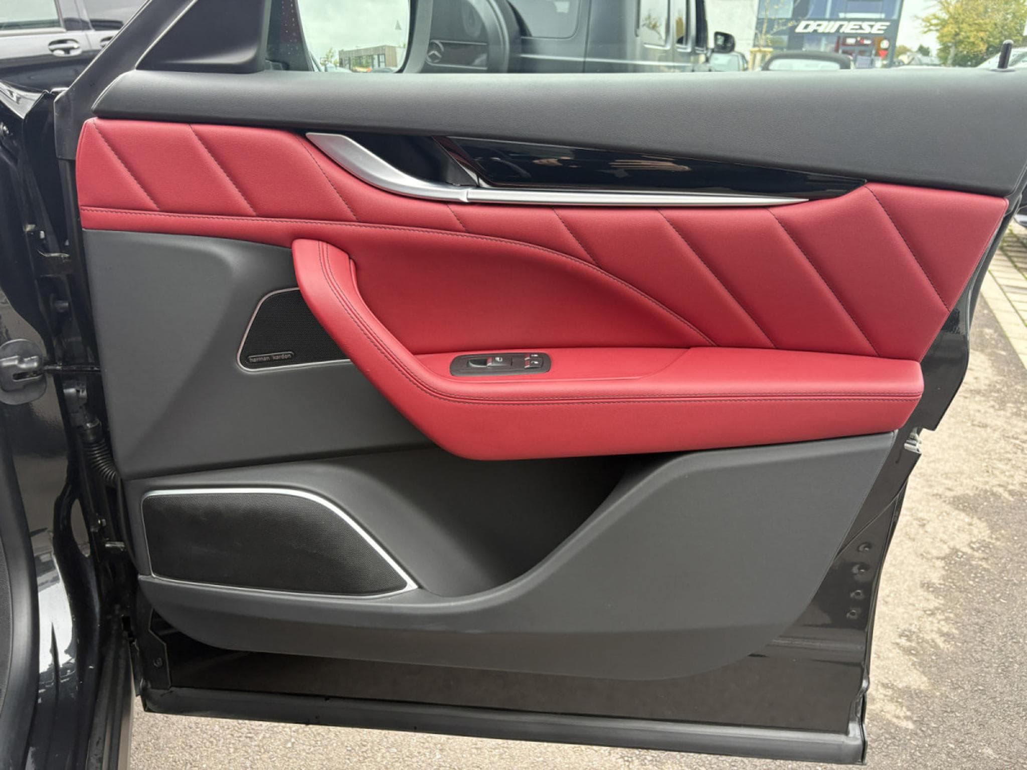 Maserati Levante MODENA Q4 / CAMERA 360/ ACC/ CUIR (2017) - Foto 14